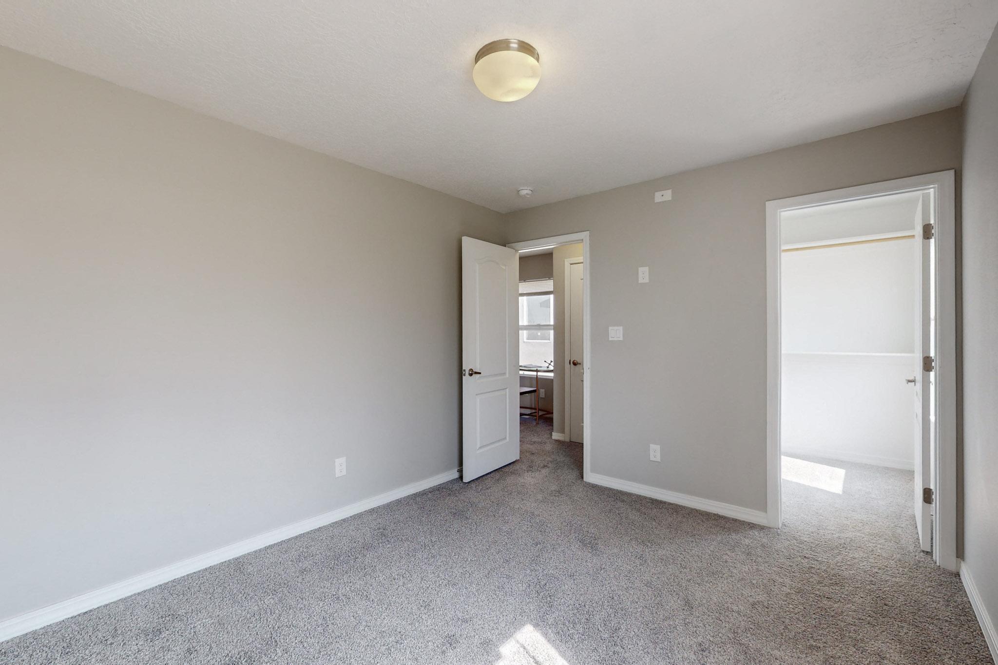 523 Parkland View Street NW
