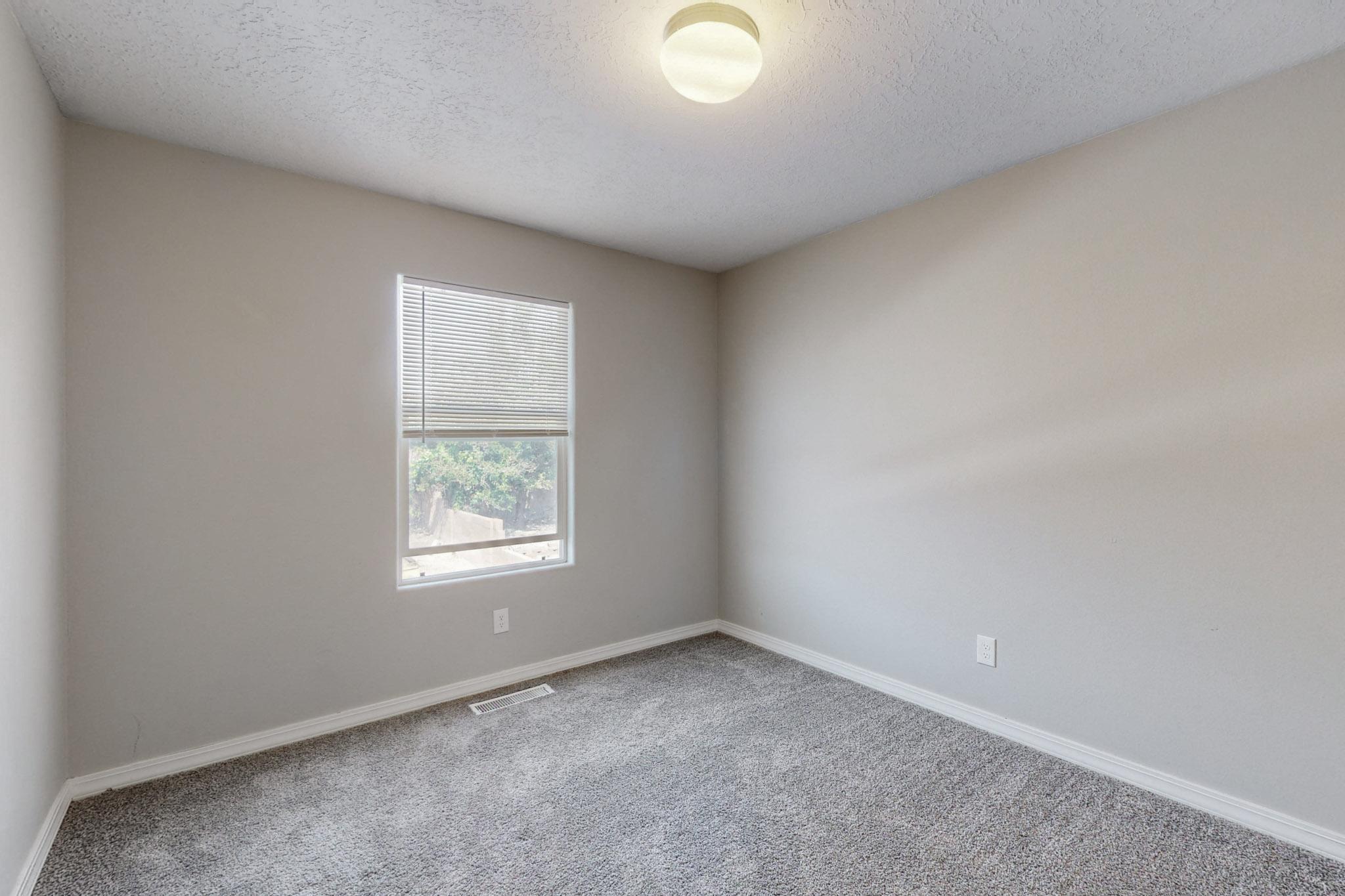 523 Parkland View Street NW