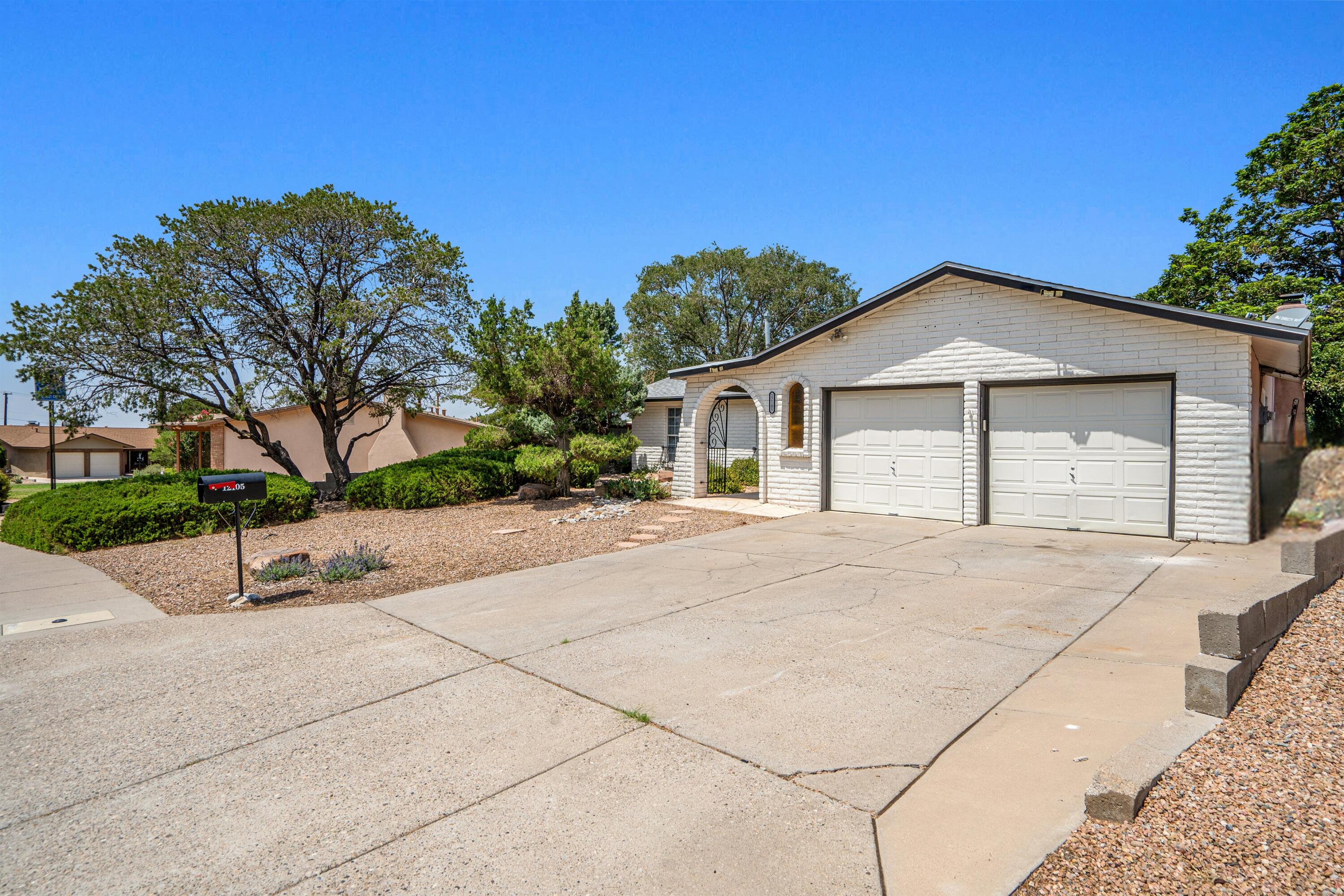 12105 Glen Canyon Road NE