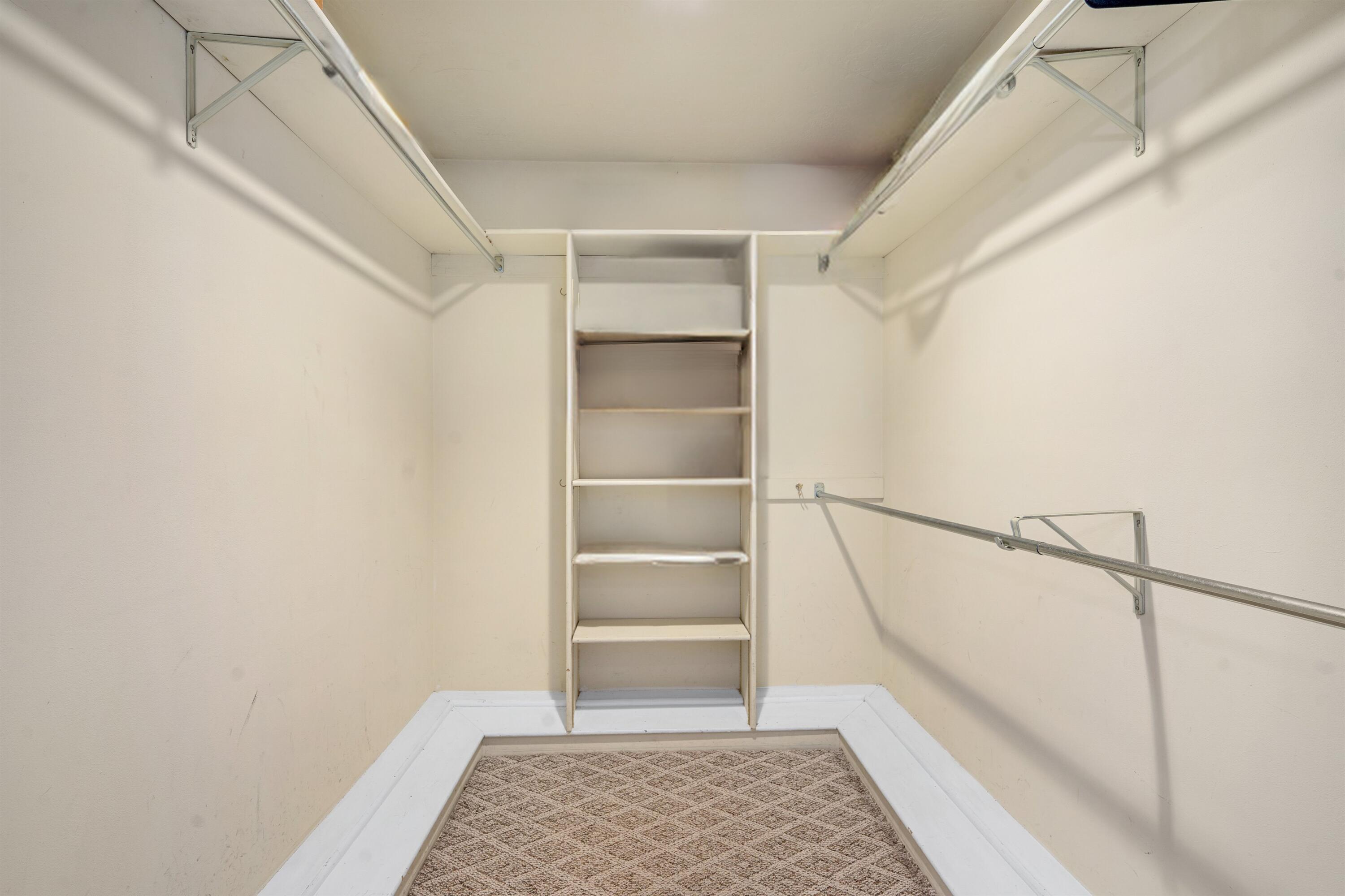 12105 Glen Canyon Road NE