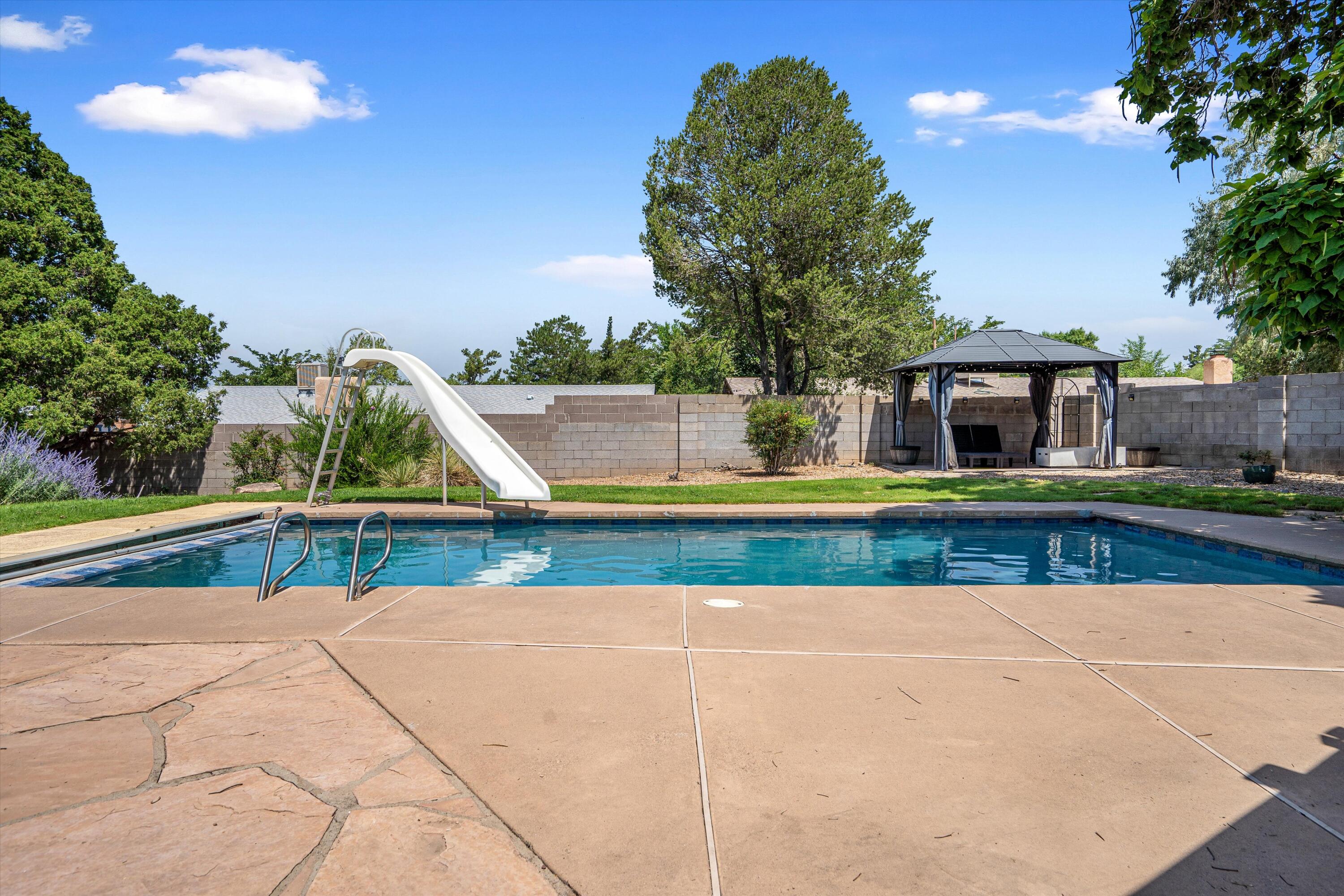 12105 Glen Canyon Road NE