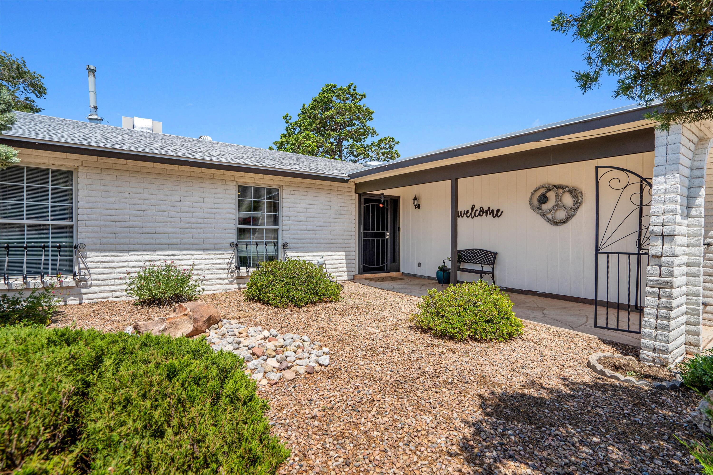 12105 Glen Canyon Road NE