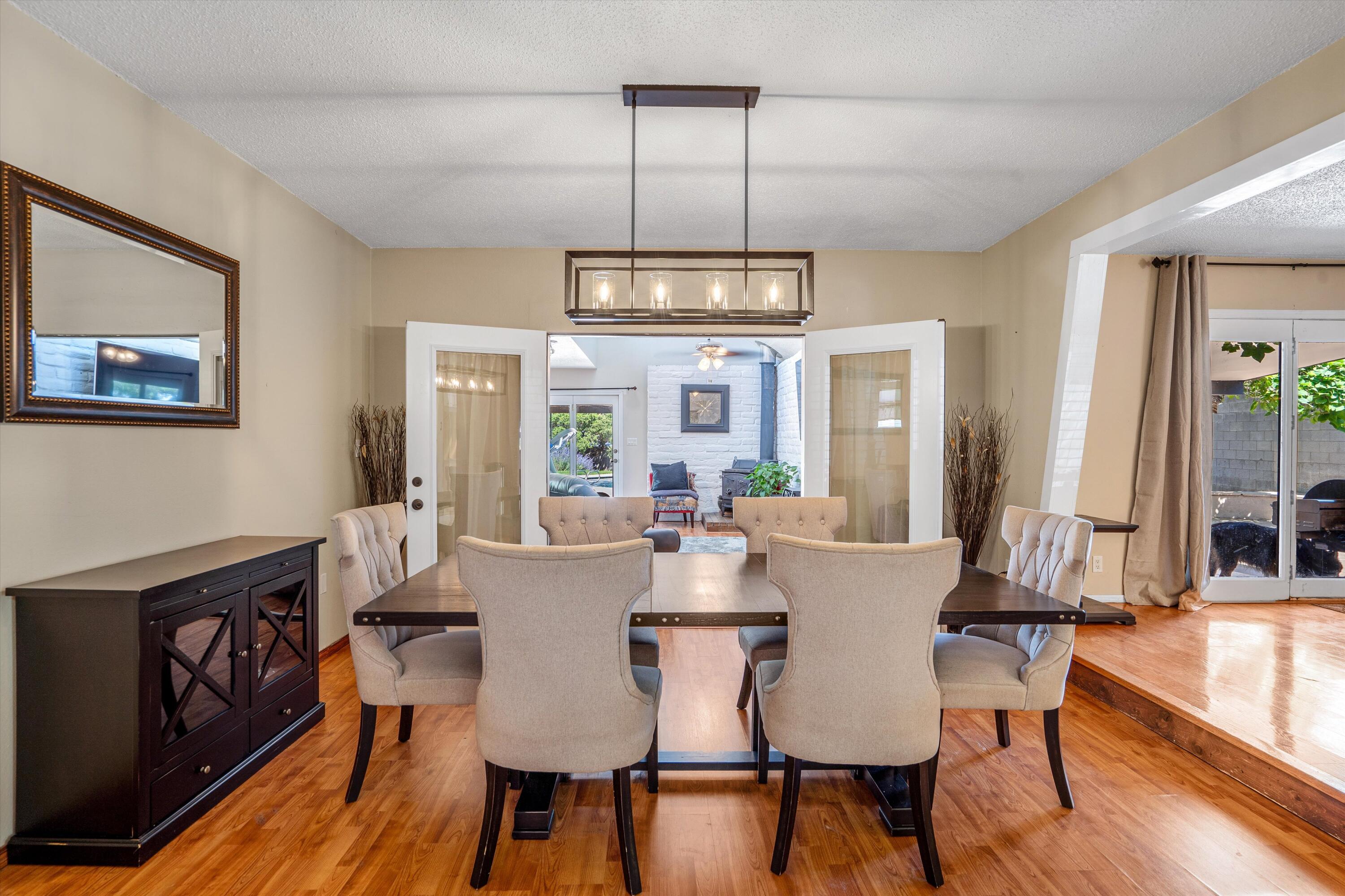 12105 Glen Canyon Road NE