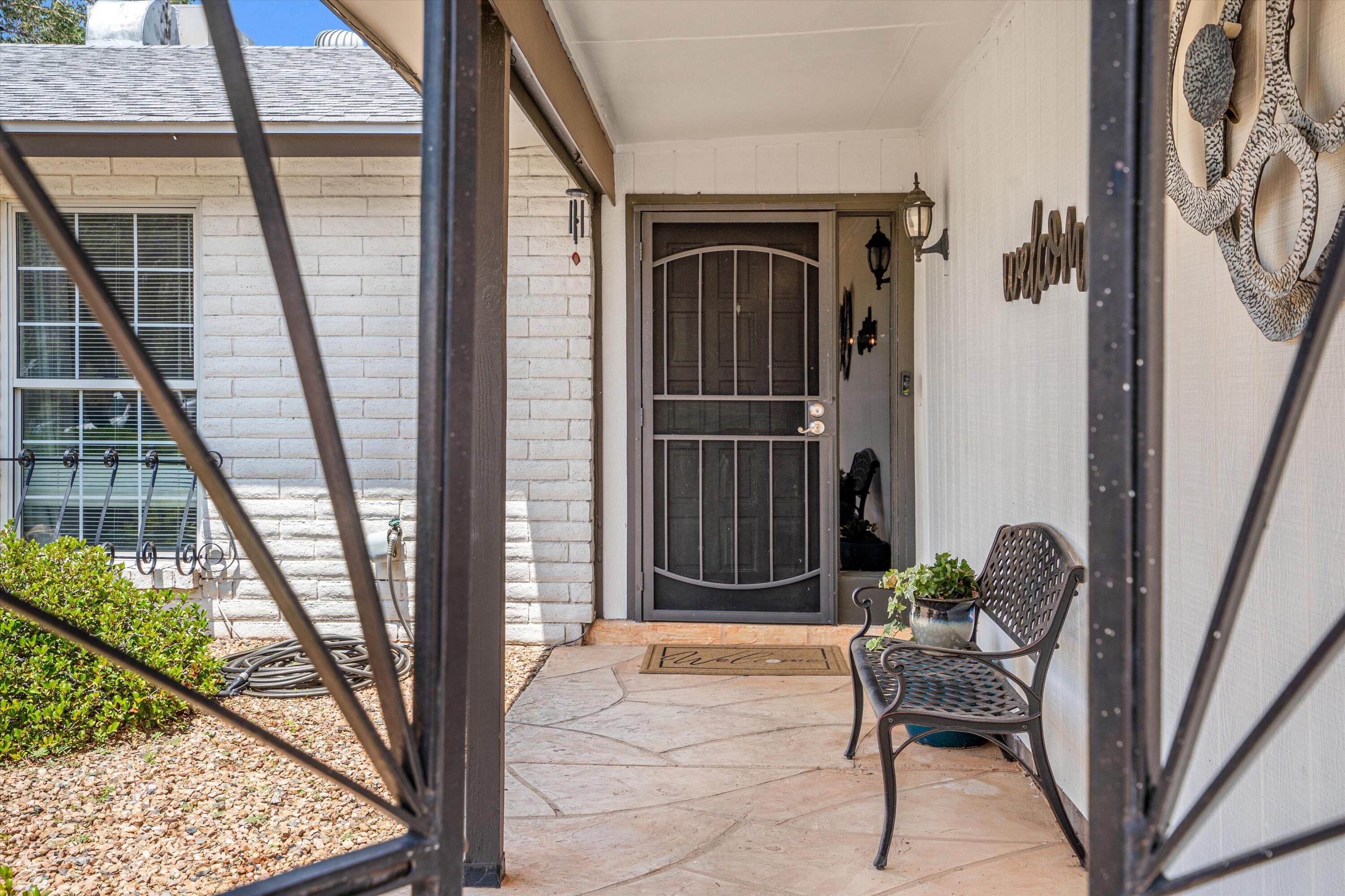 12105 Glen Canyon Road NE