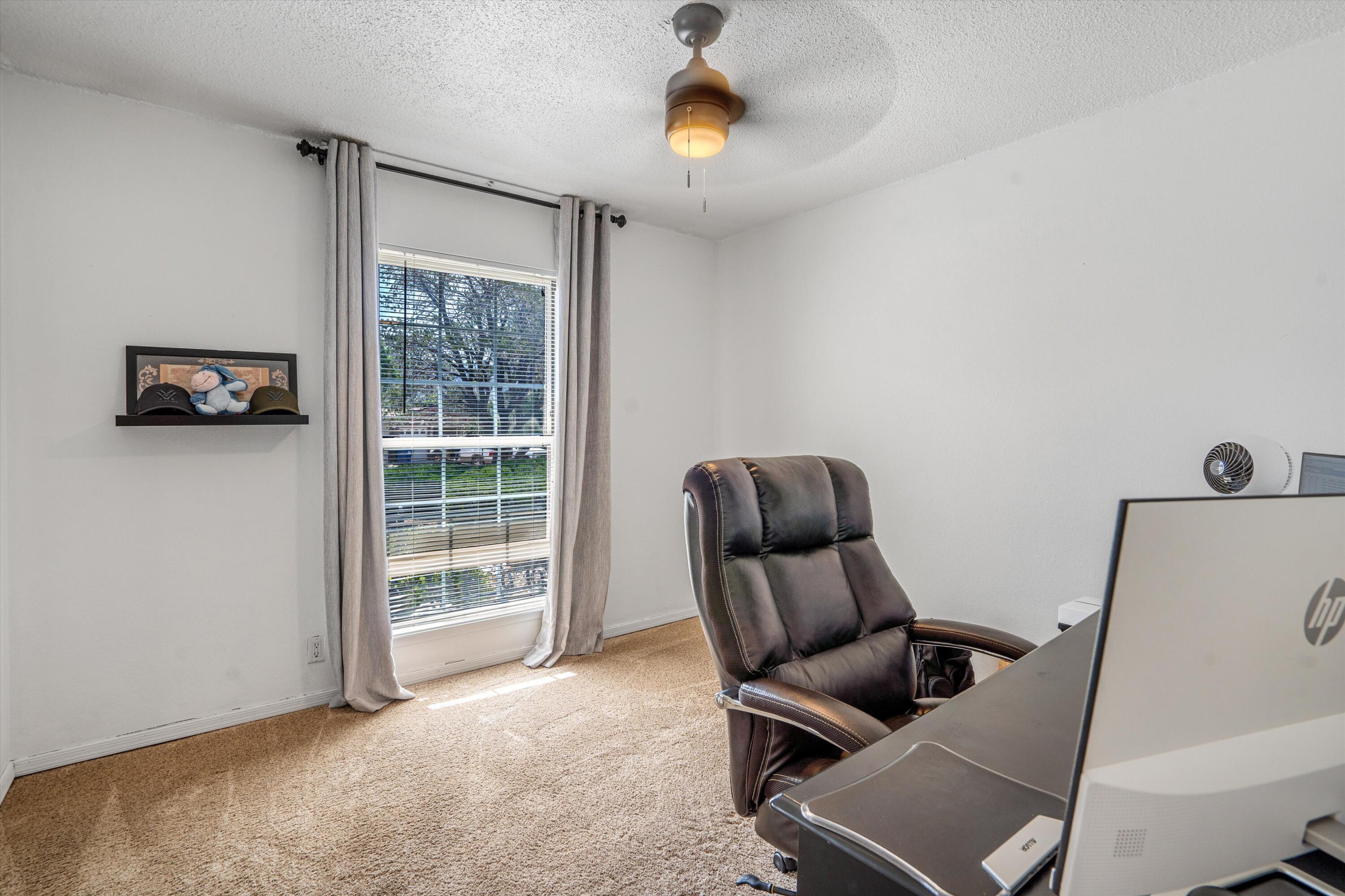 12105 Glen Canyon Road NE