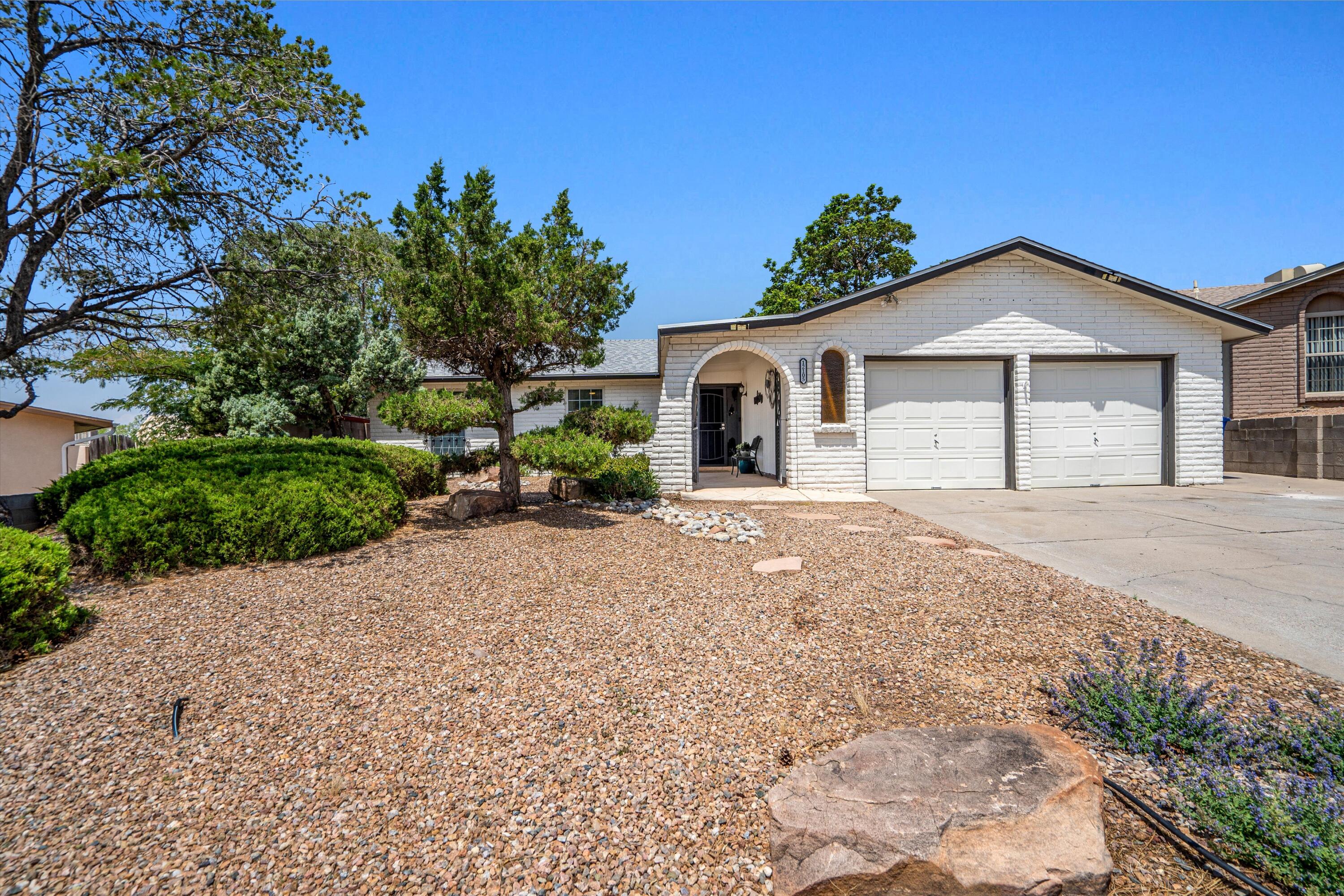 12105 Glen Canyon Road NE