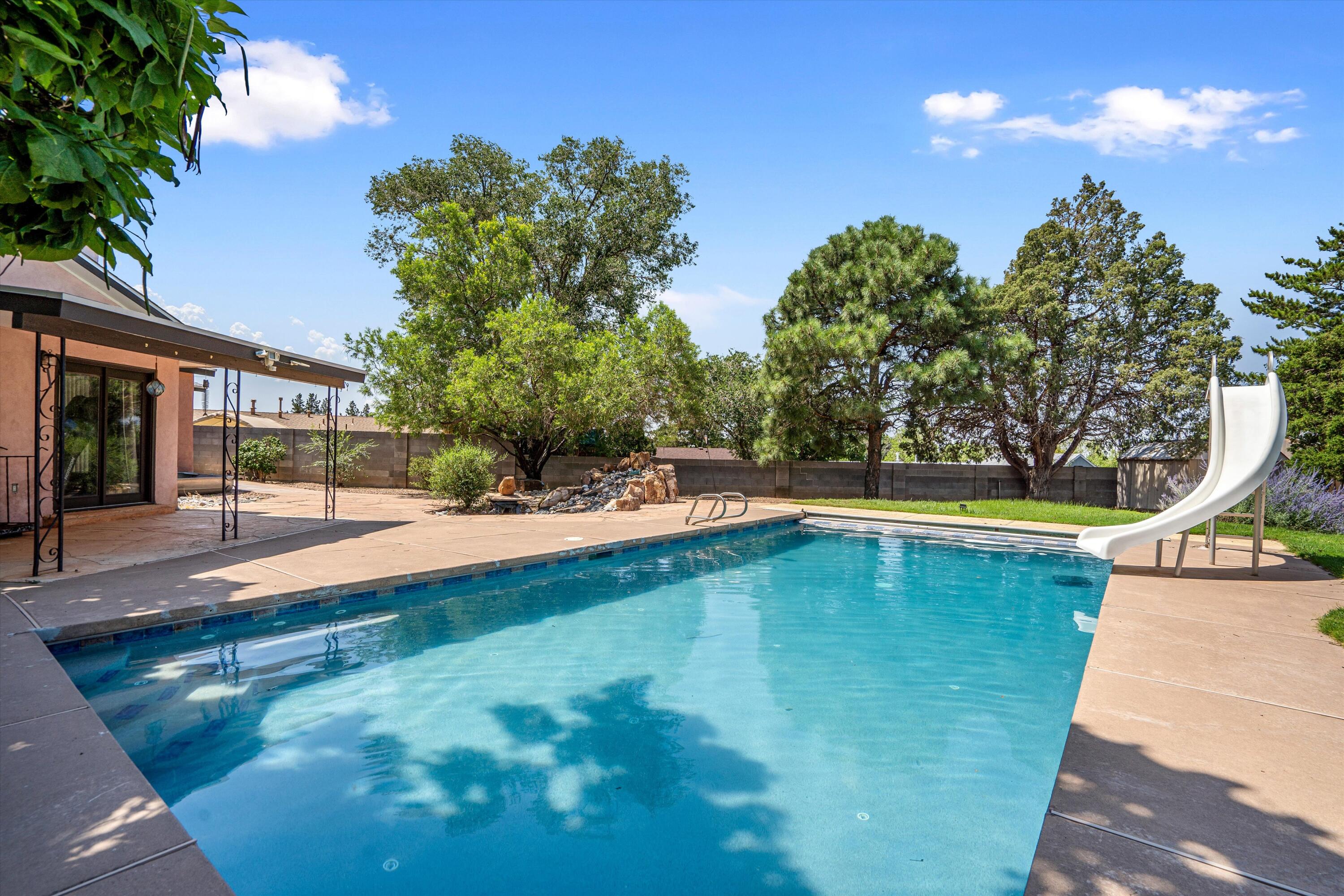 12105 Glen Canyon Road NE