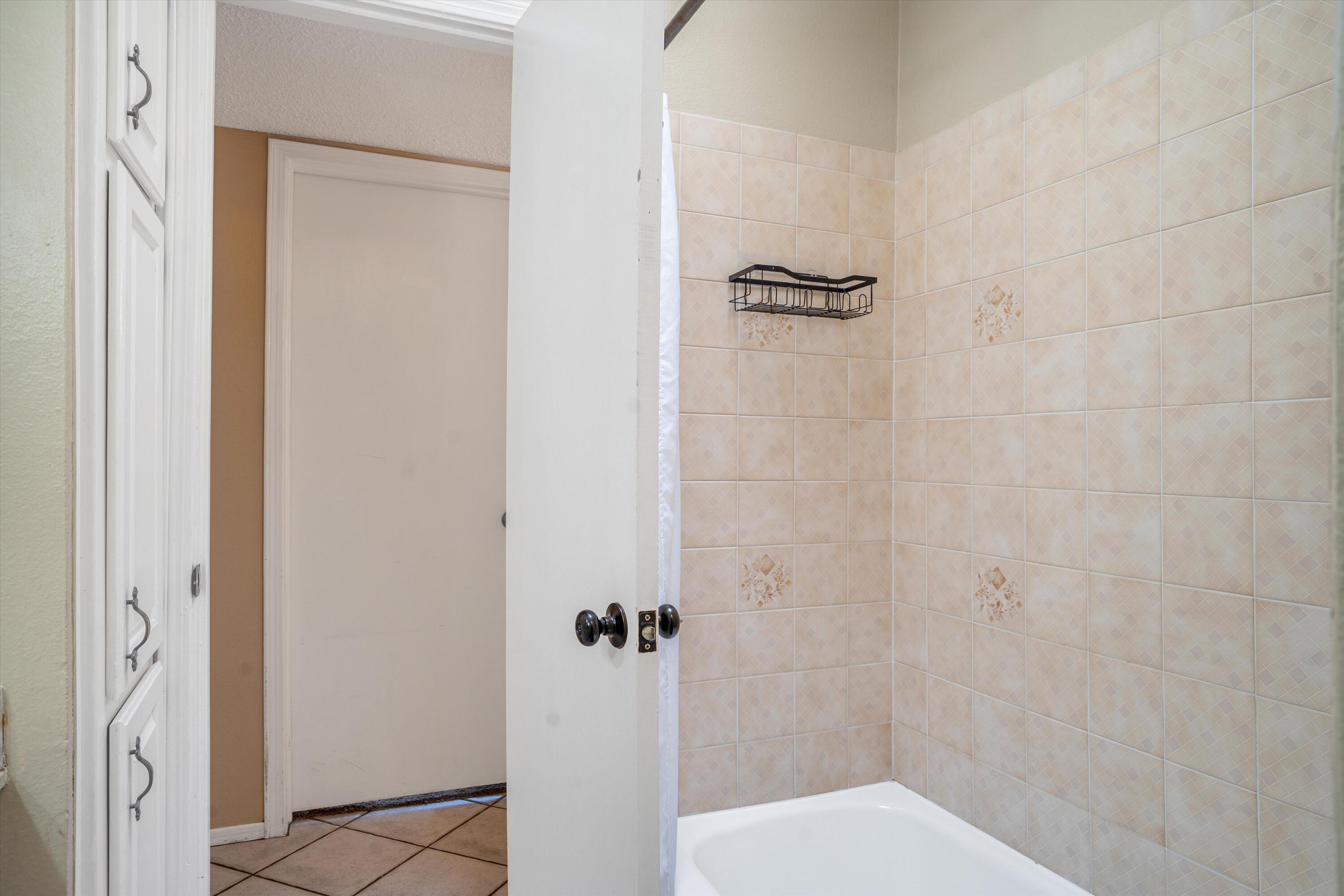 12105 Glen Canyon Road NE