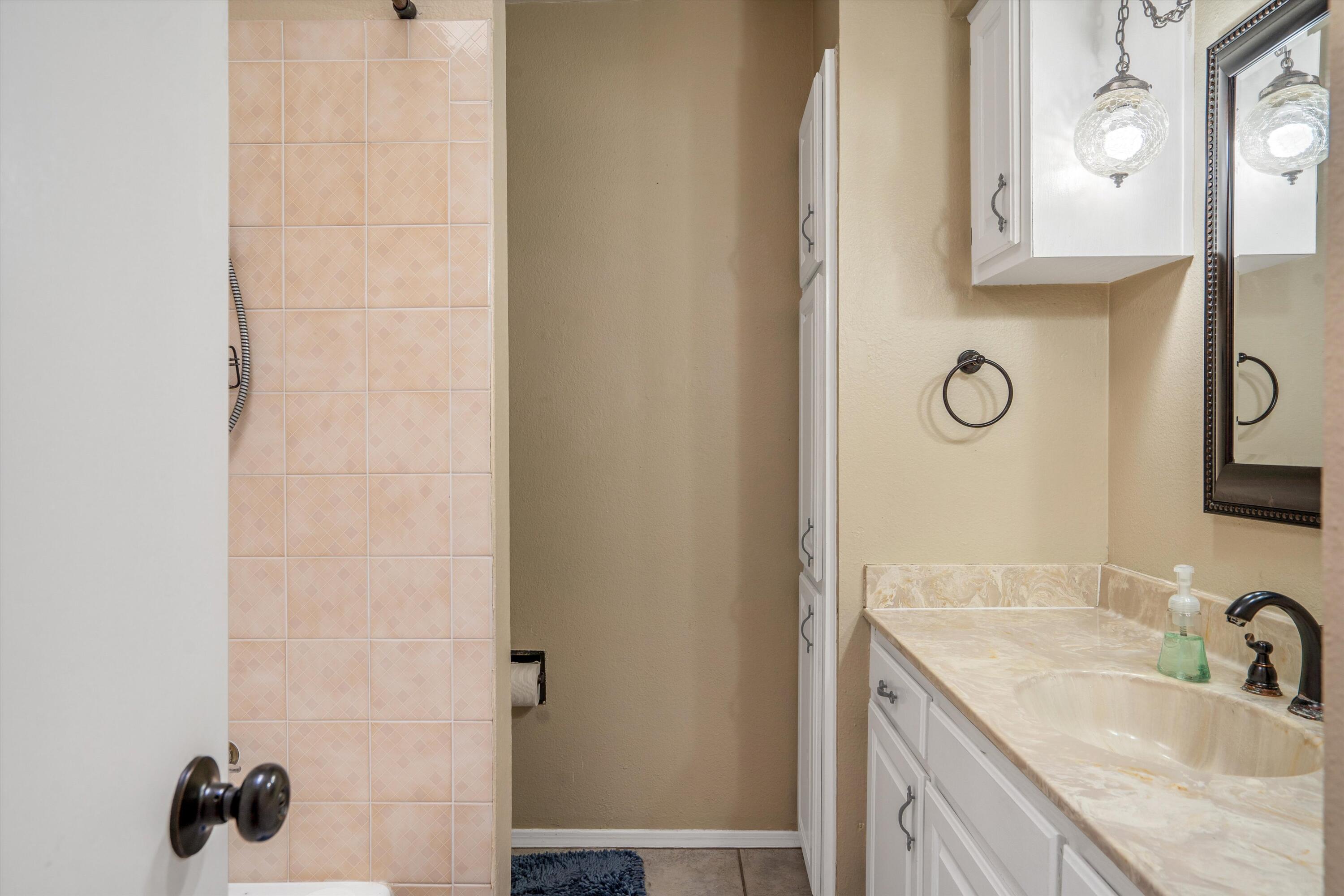 12105 Glen Canyon Road NE