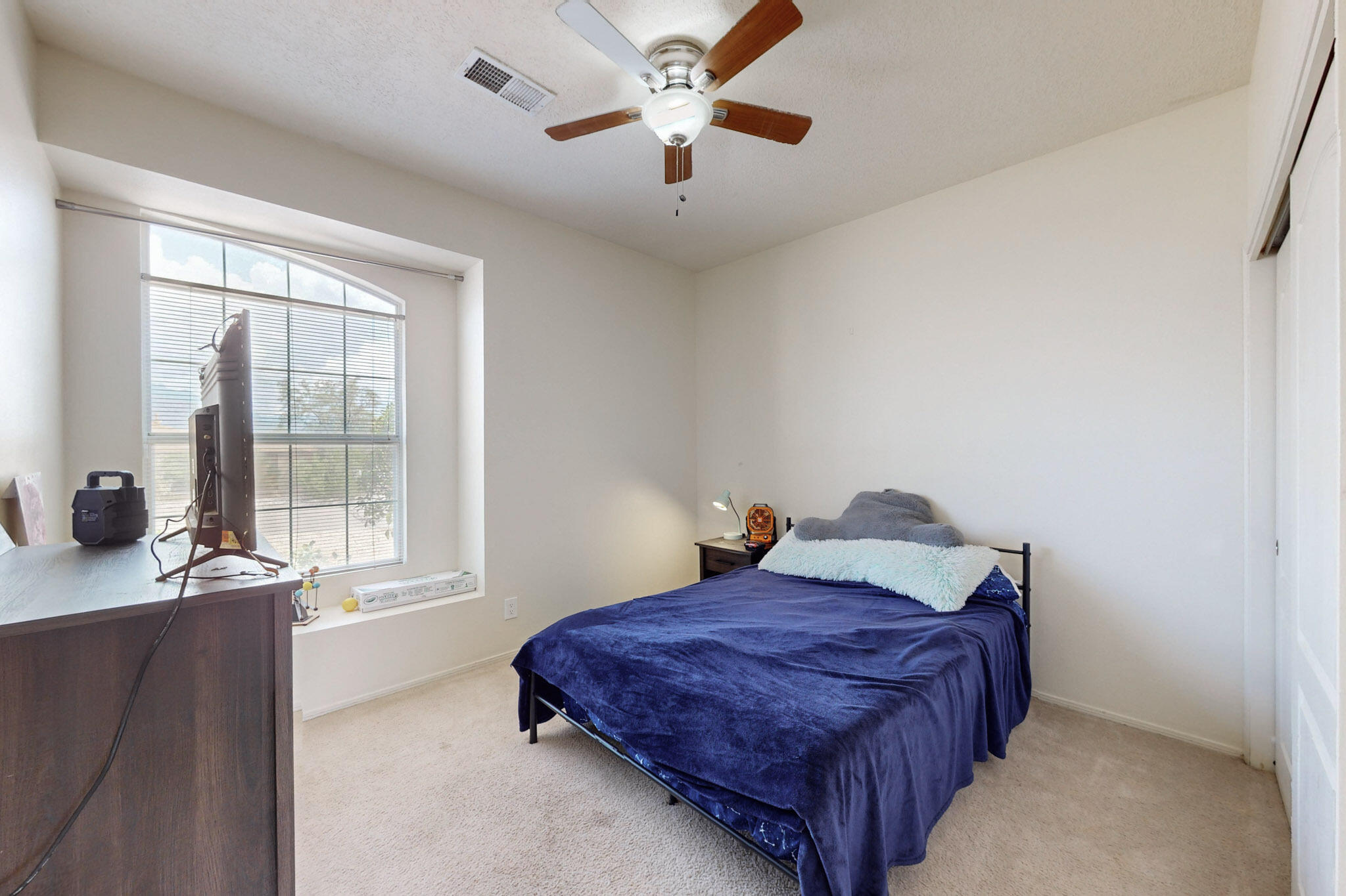 2369 AGUA FRIA Drive NE