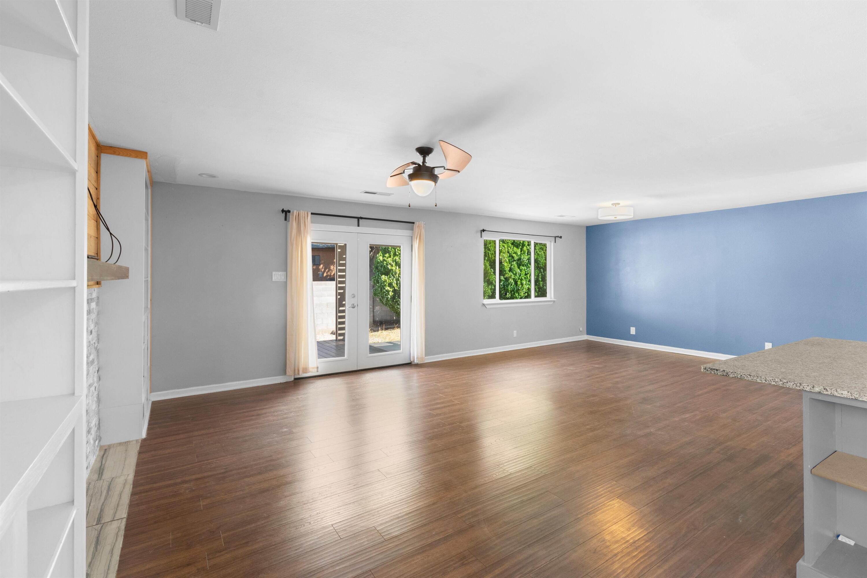 3723 Valerie Place NE