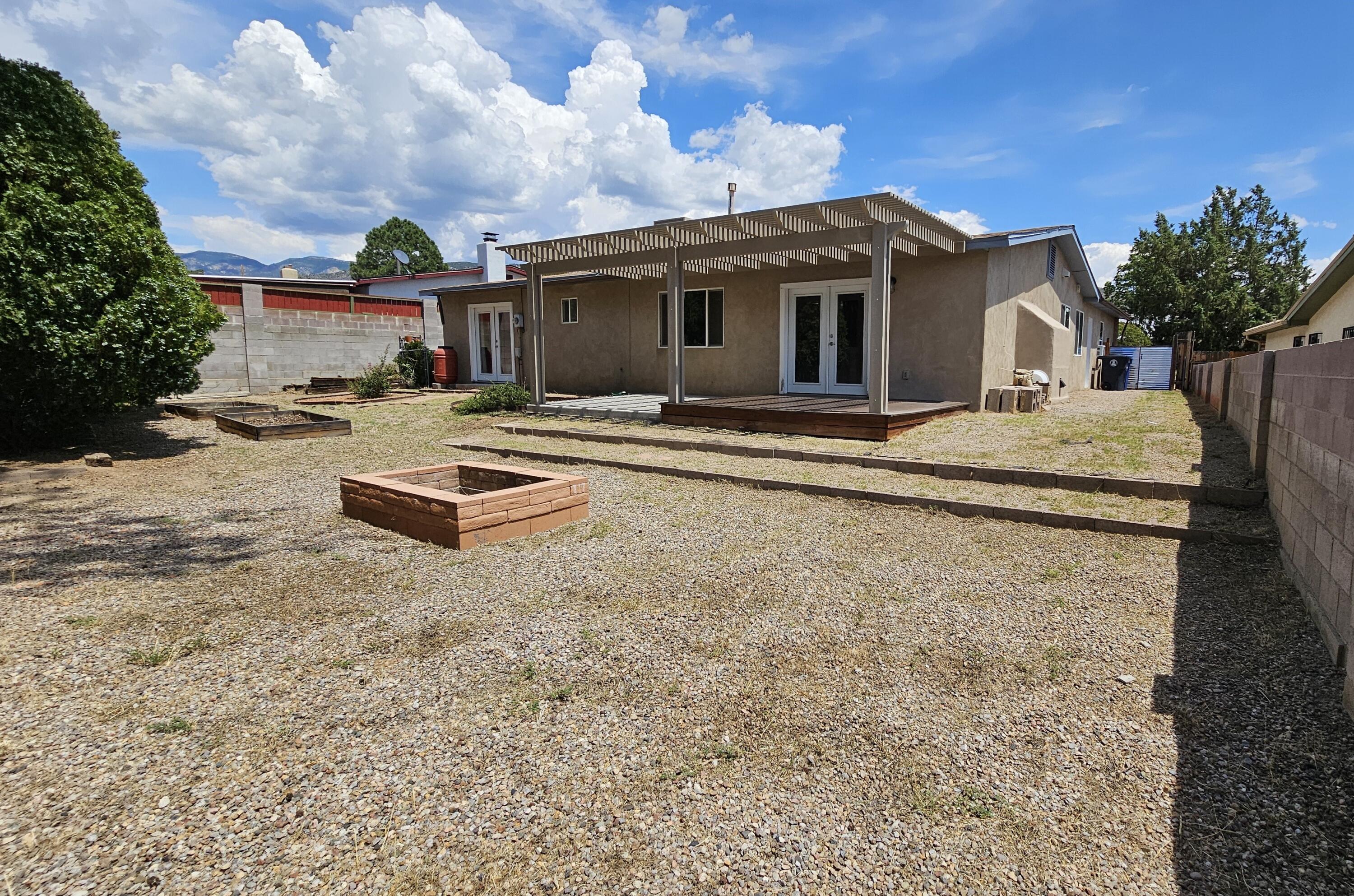 3723 Valerie Place NE