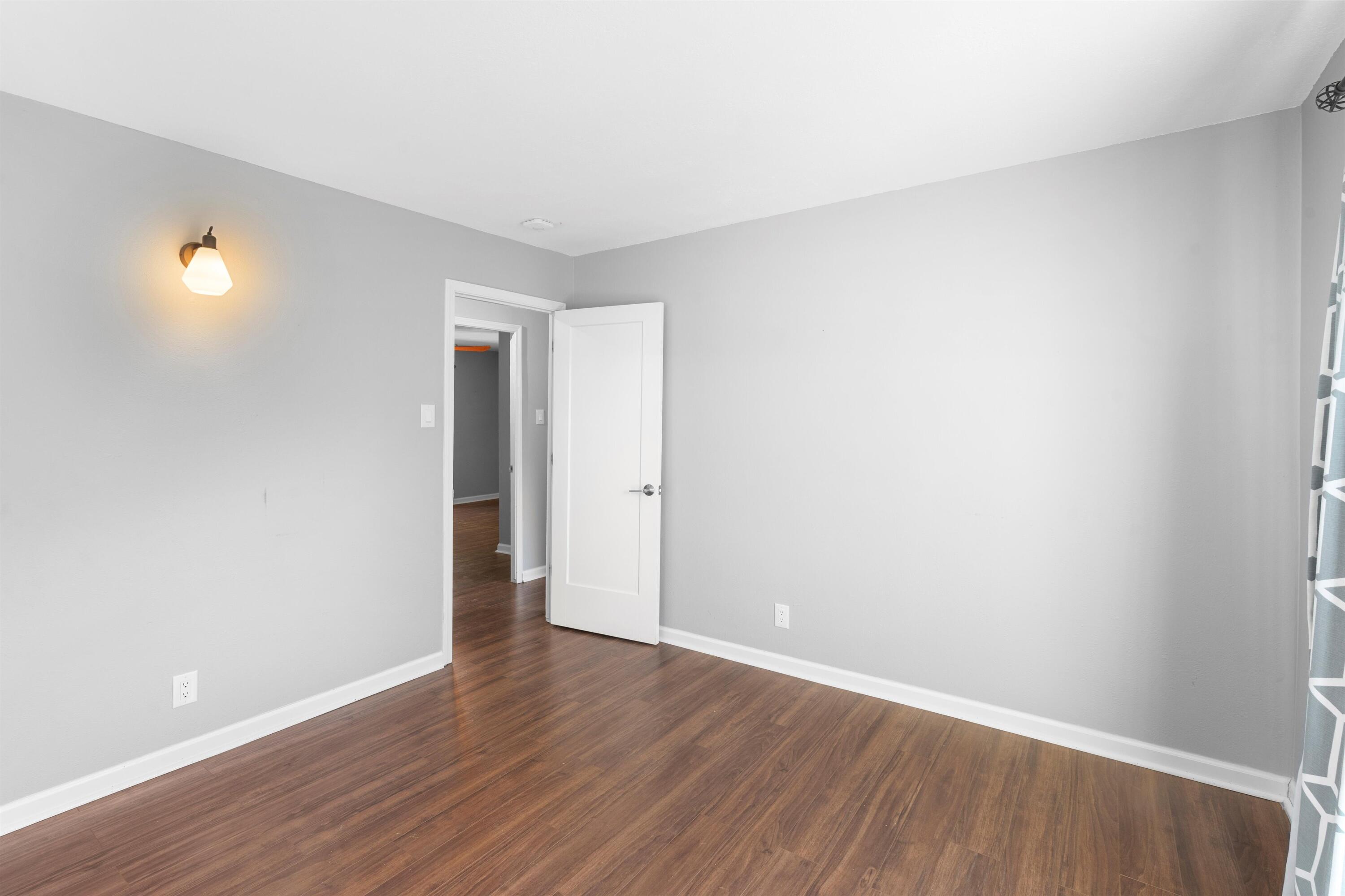 3723 Valerie Place NE