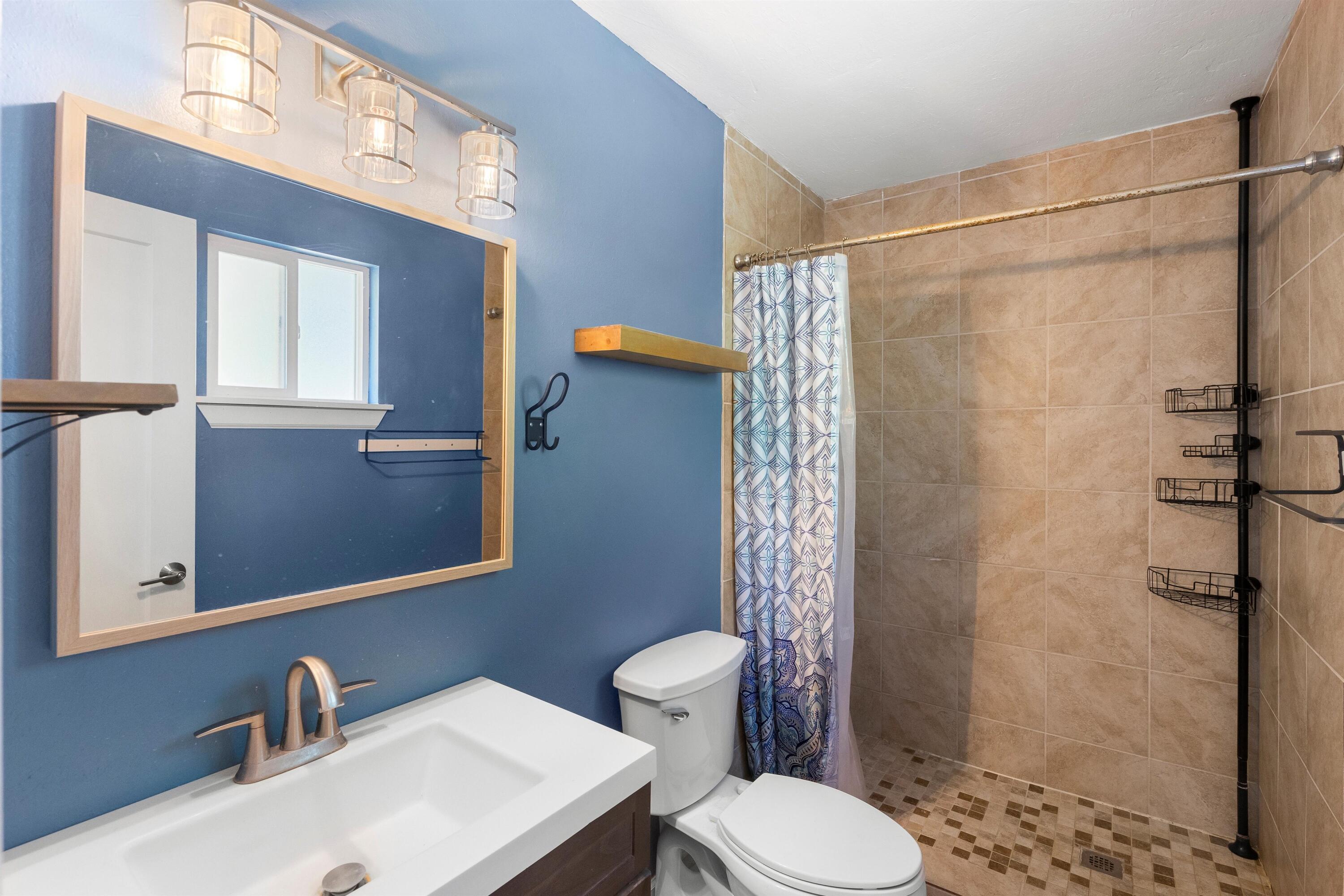 3723 Valerie Place NE