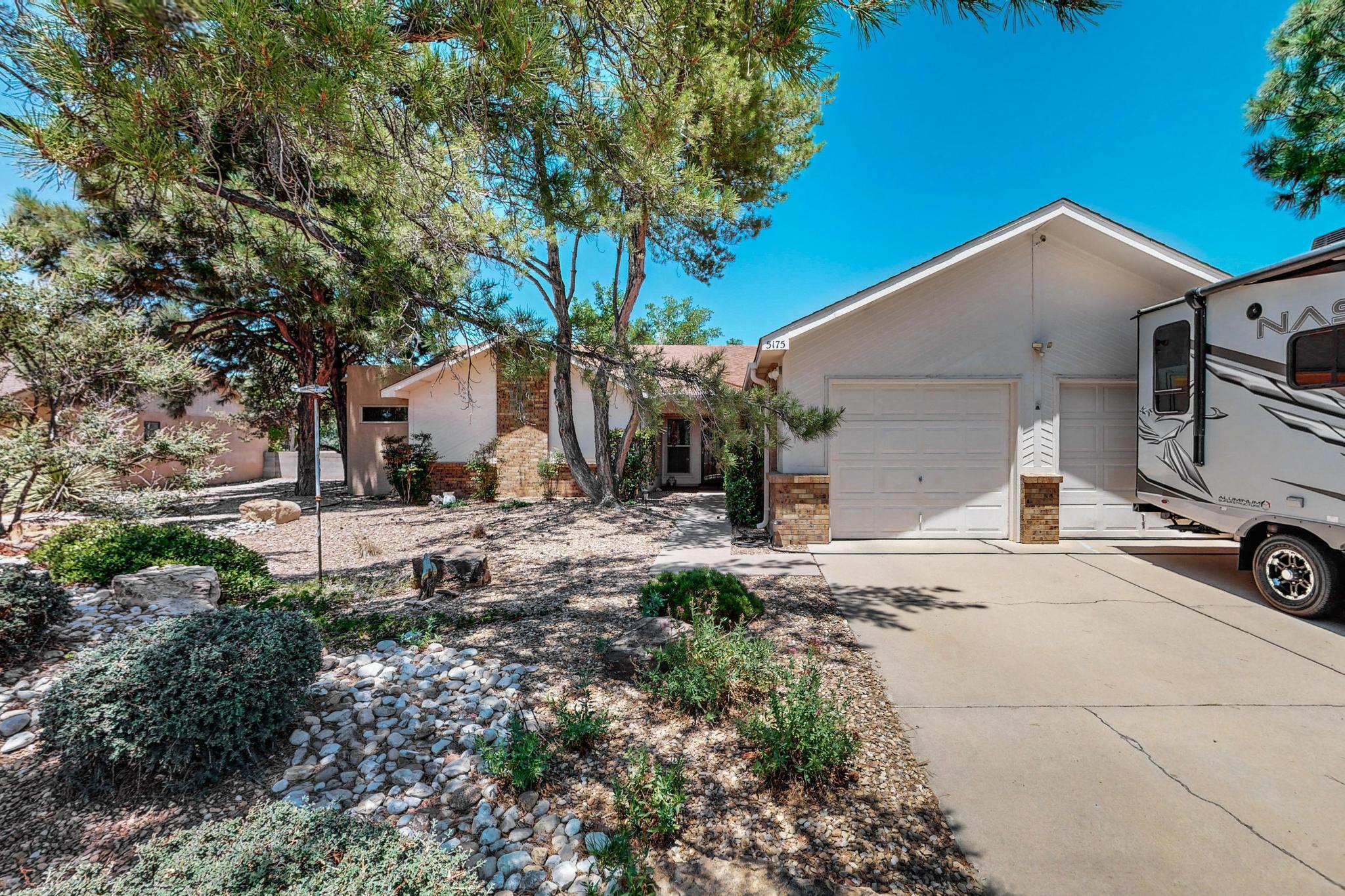 5175 Golondrina NW