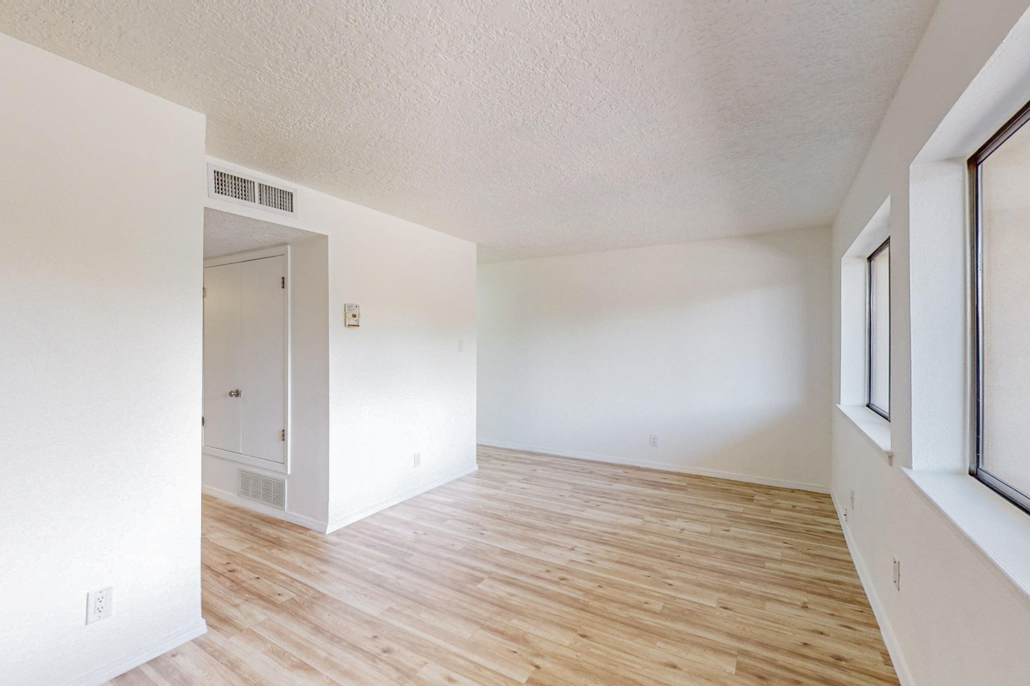 4200 Montgomery Boulevard NE 206