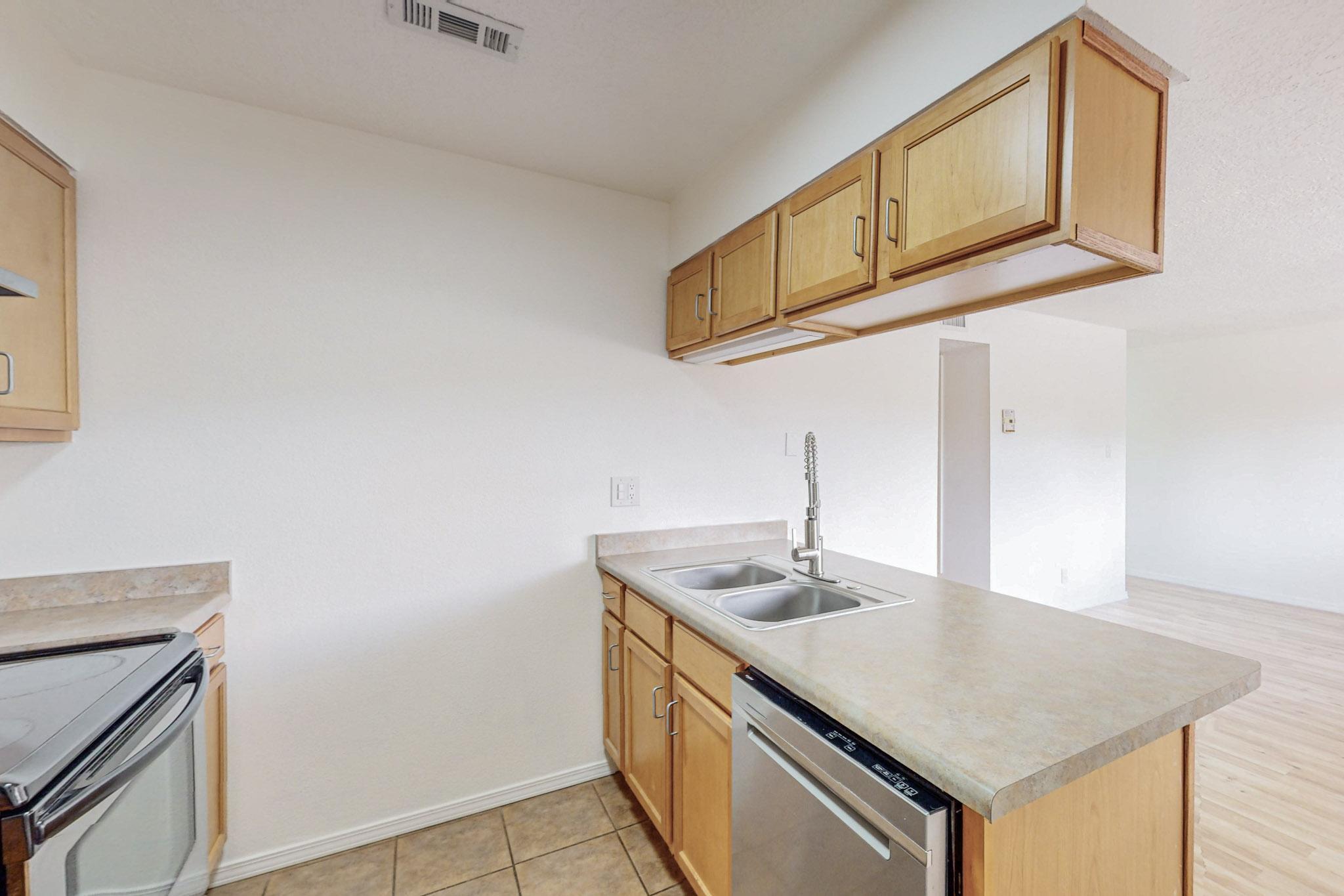 4200 Montgomery Boulevard NE 206