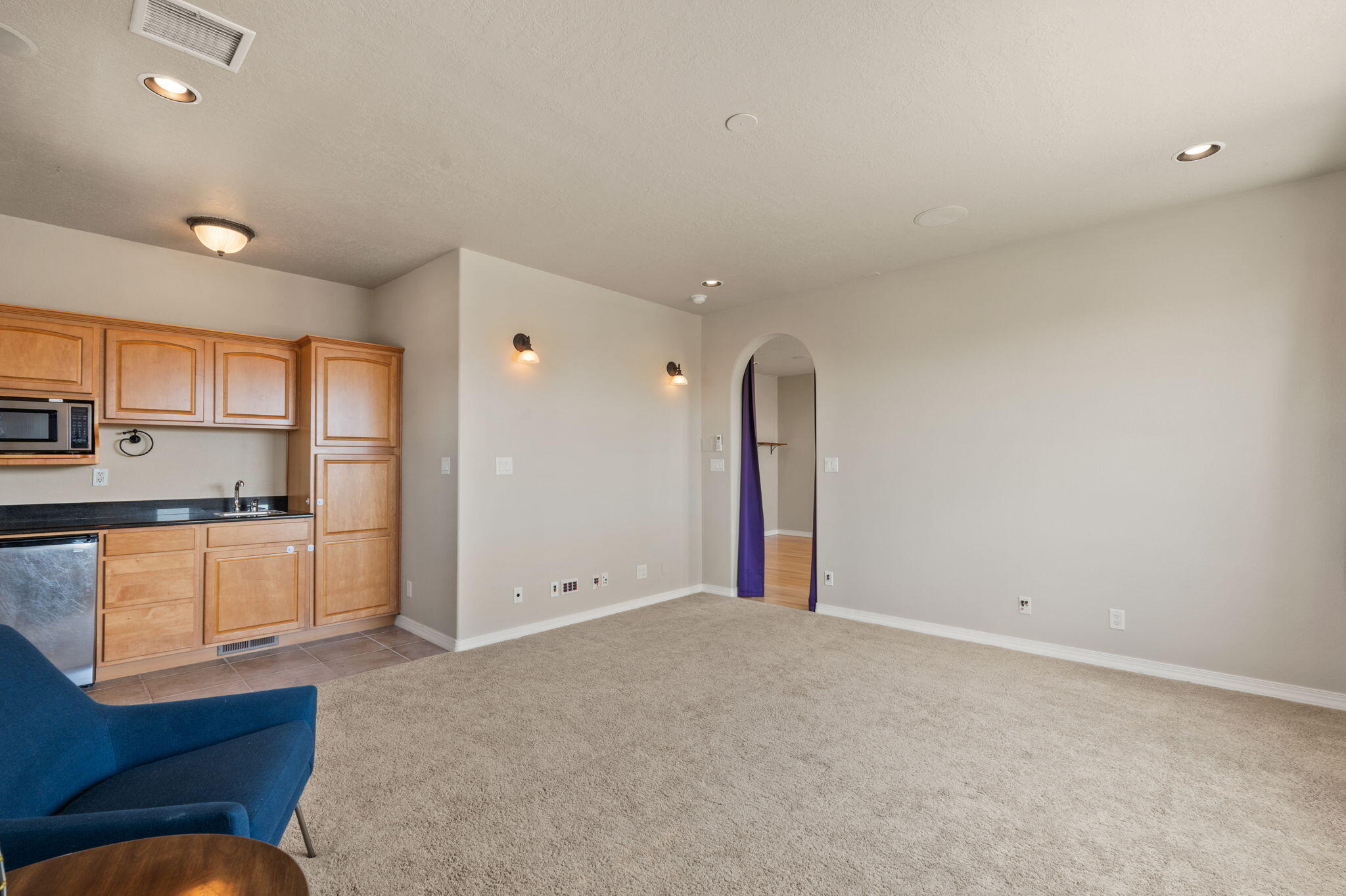 5608 Mariola Place NE