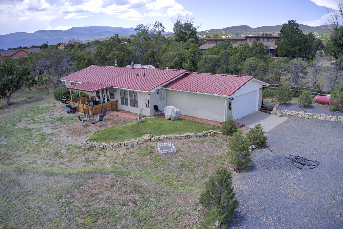1307 Mountain Valley Road