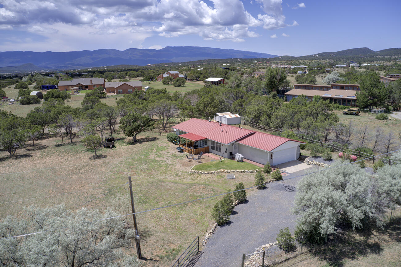 1307 Mountain Valley Road