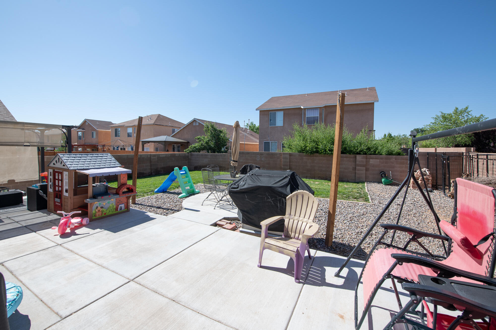 5952 Night Shadow Avenue NW