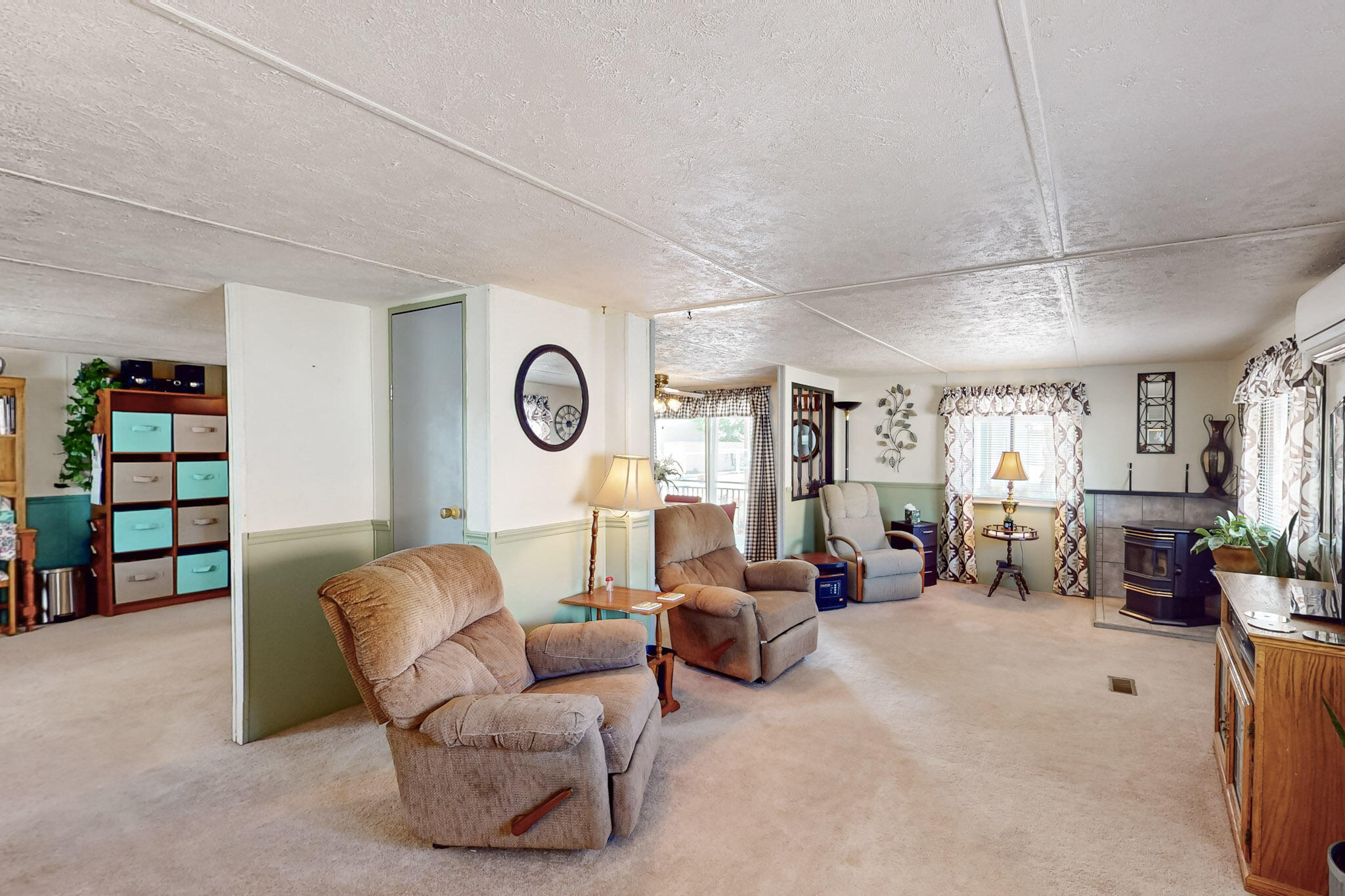 82 Lopez Road