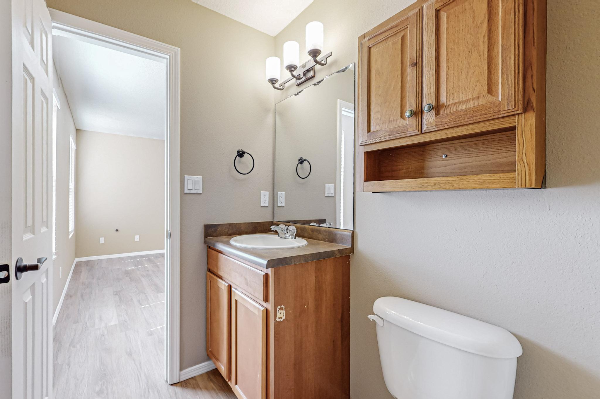 1209 Telstar Loop NW