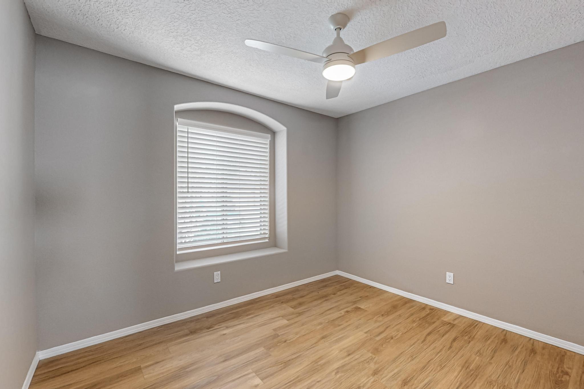 1209 Telstar Loop NW