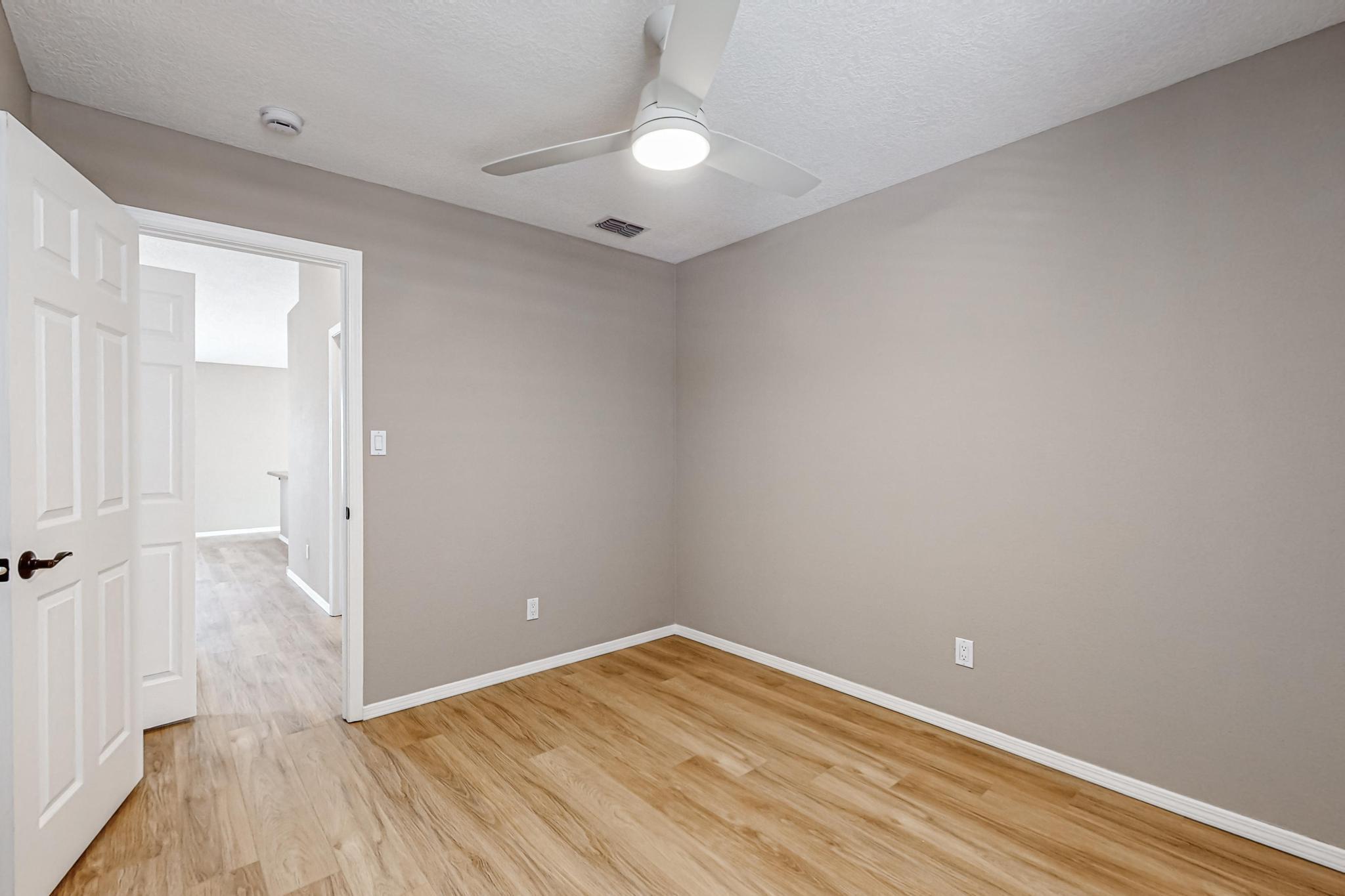 1209 Telstar Loop NW