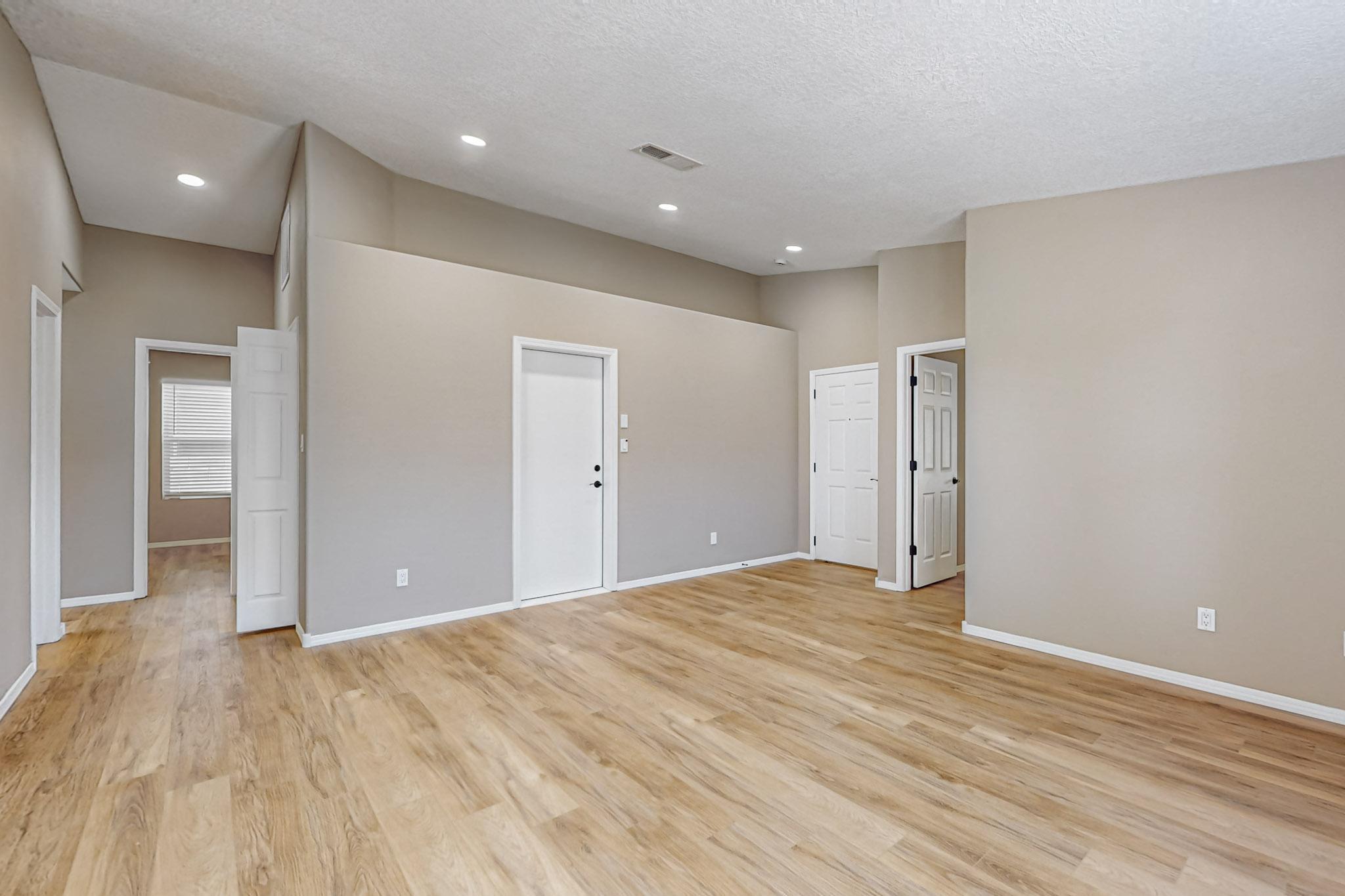 1209 Telstar Loop NW