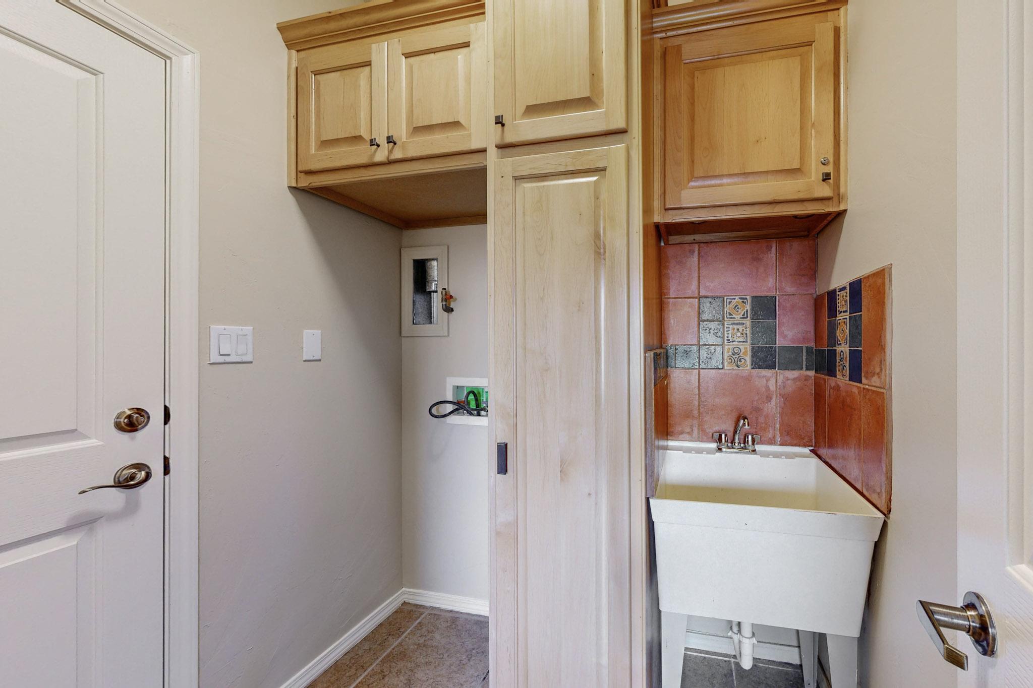 3400 Del Agua Court NE