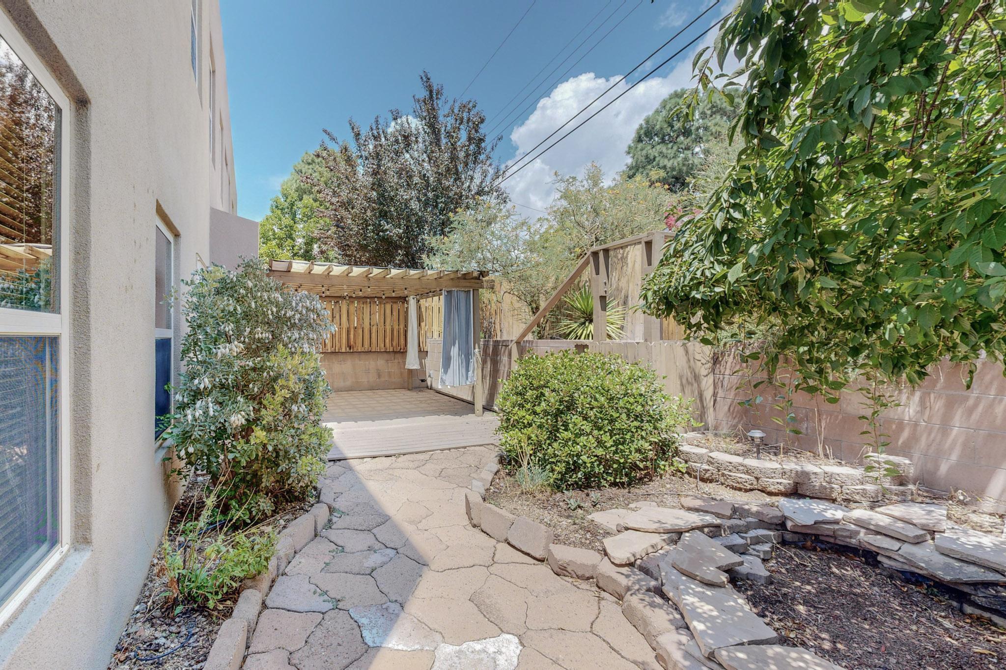 3400 Del Agua Court NE