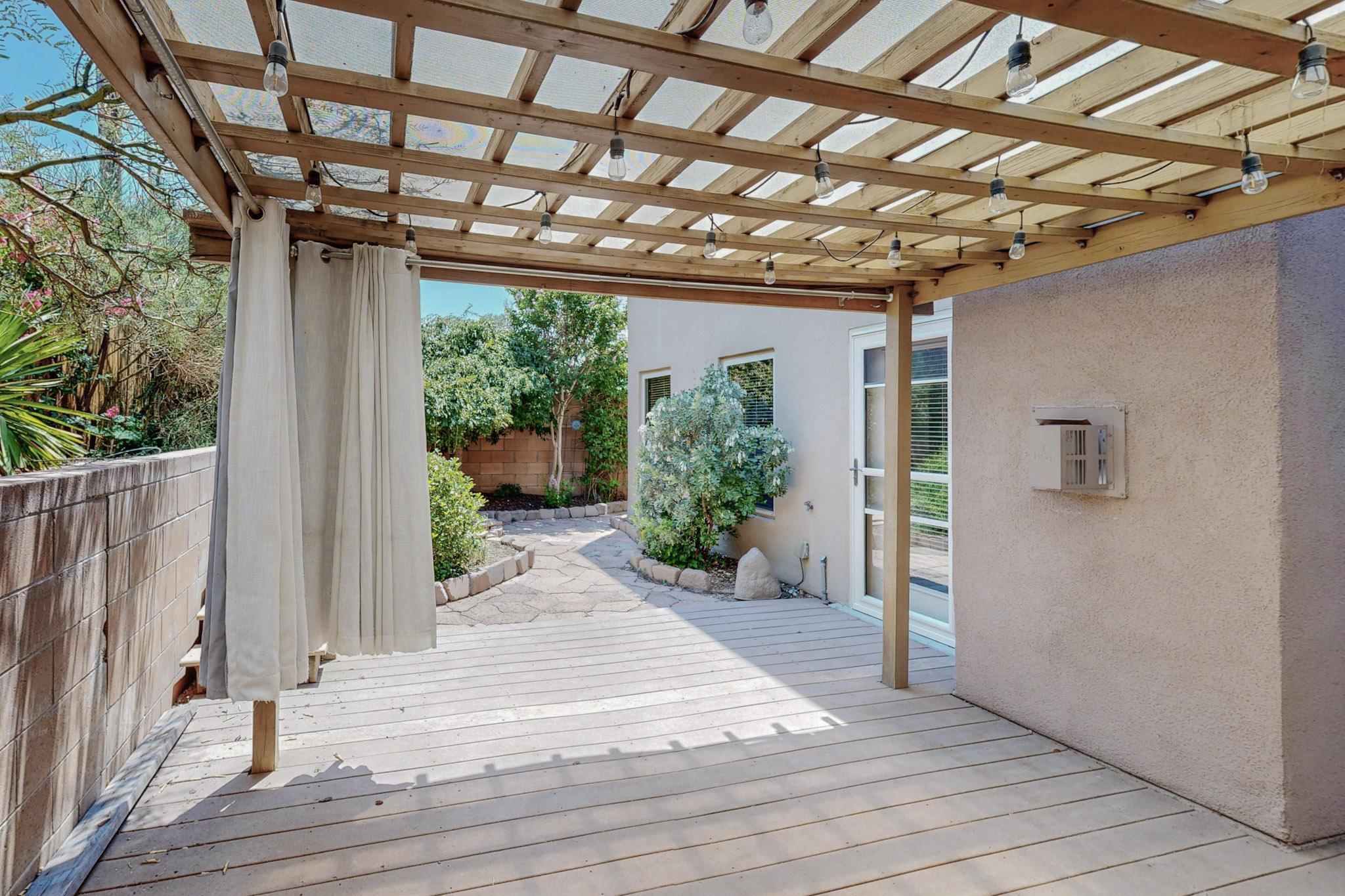 3400 Del Agua Court NE