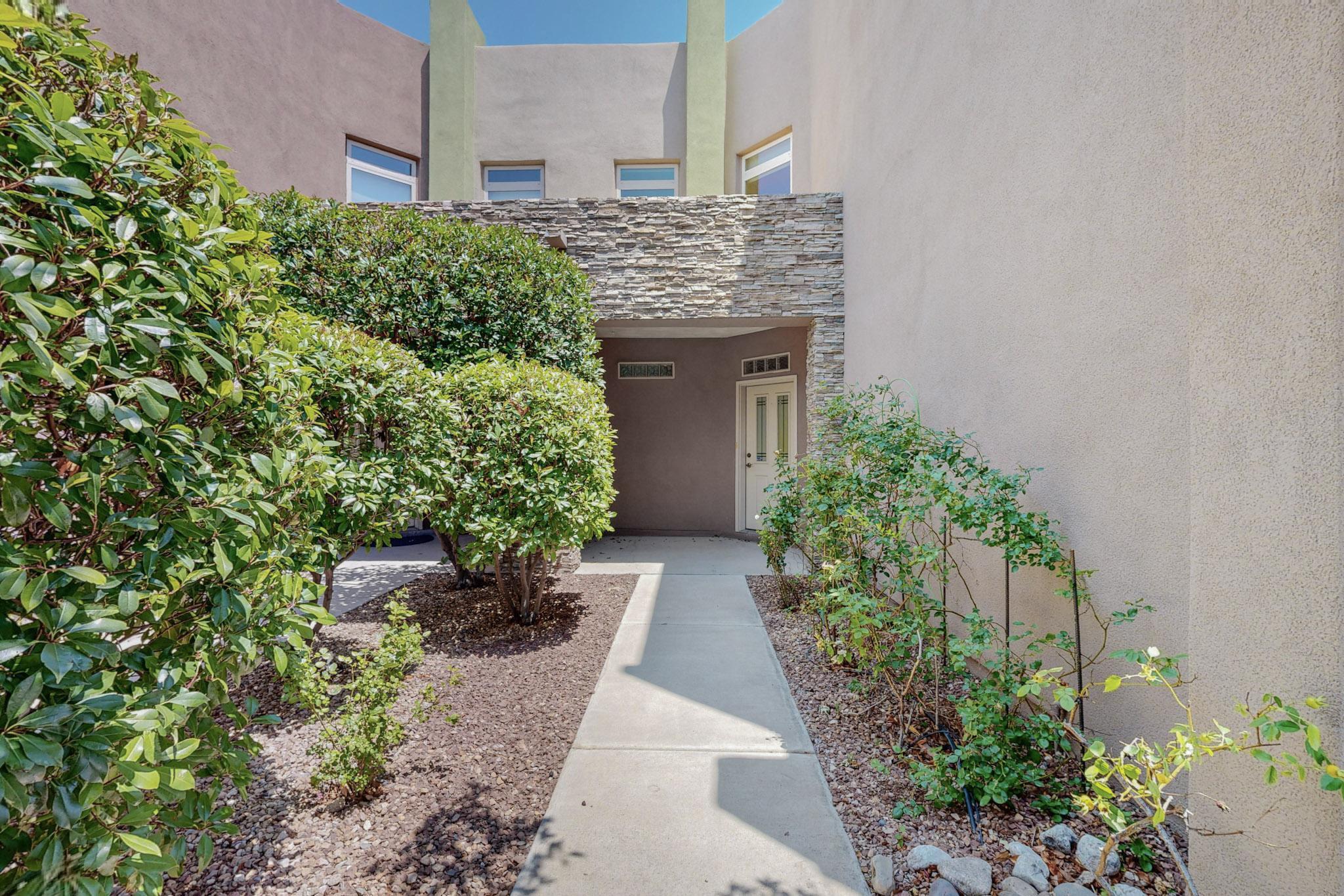 3400 Del Agua Court NE