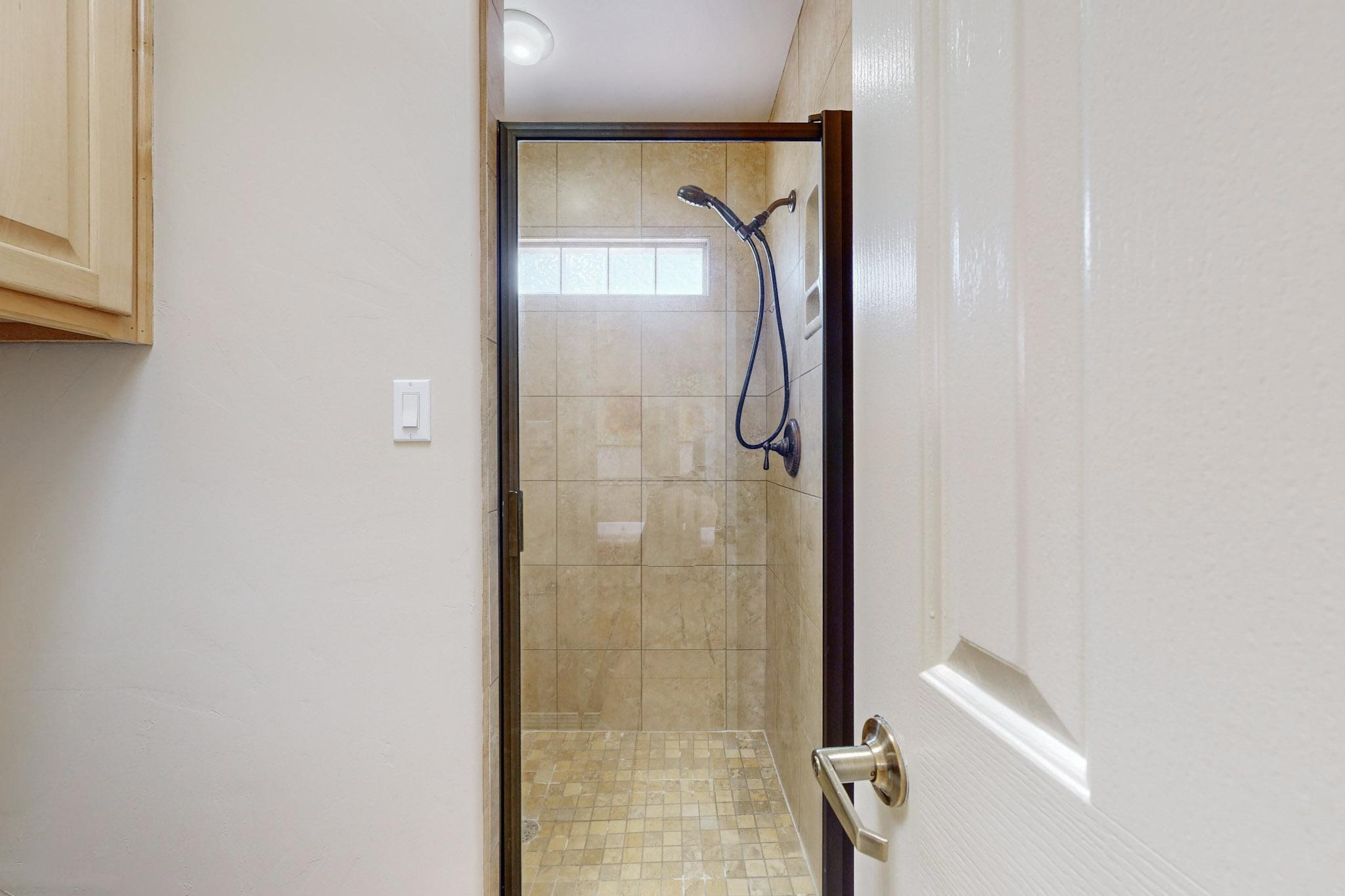 3400 Del Agua Court NE
