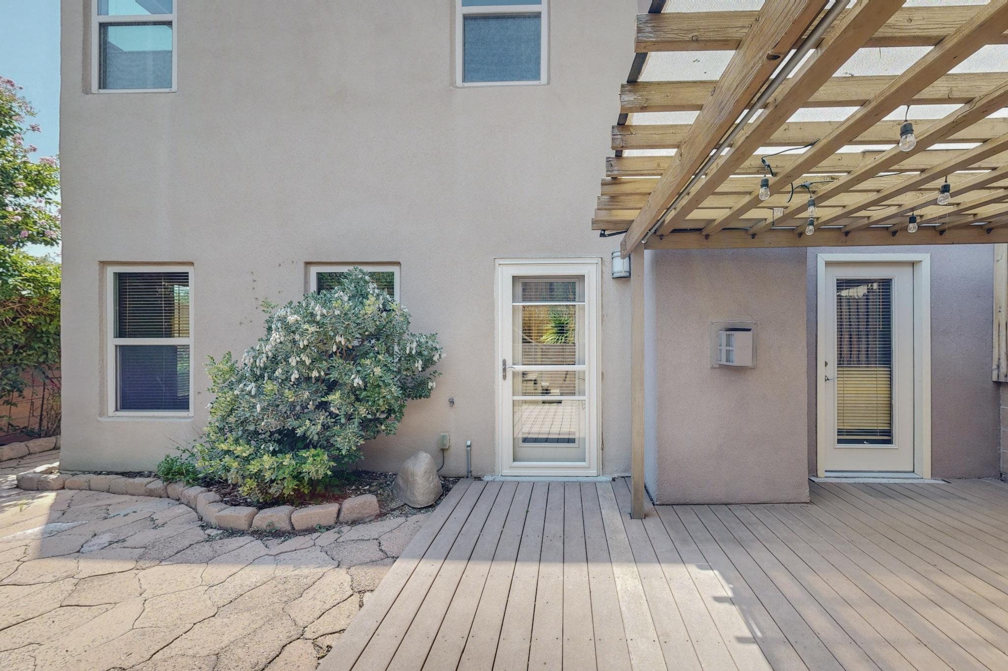 3400 Del Agua Court NE