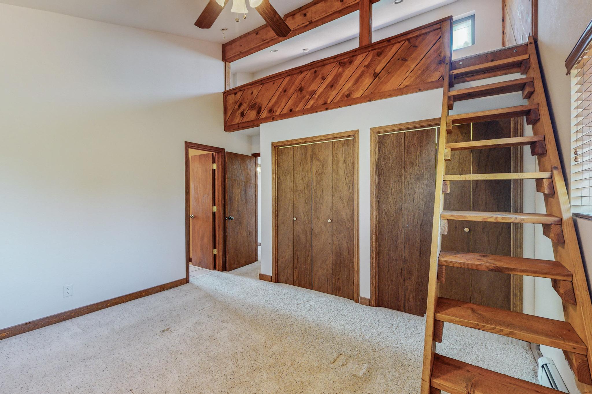 32 Bobolink Lane