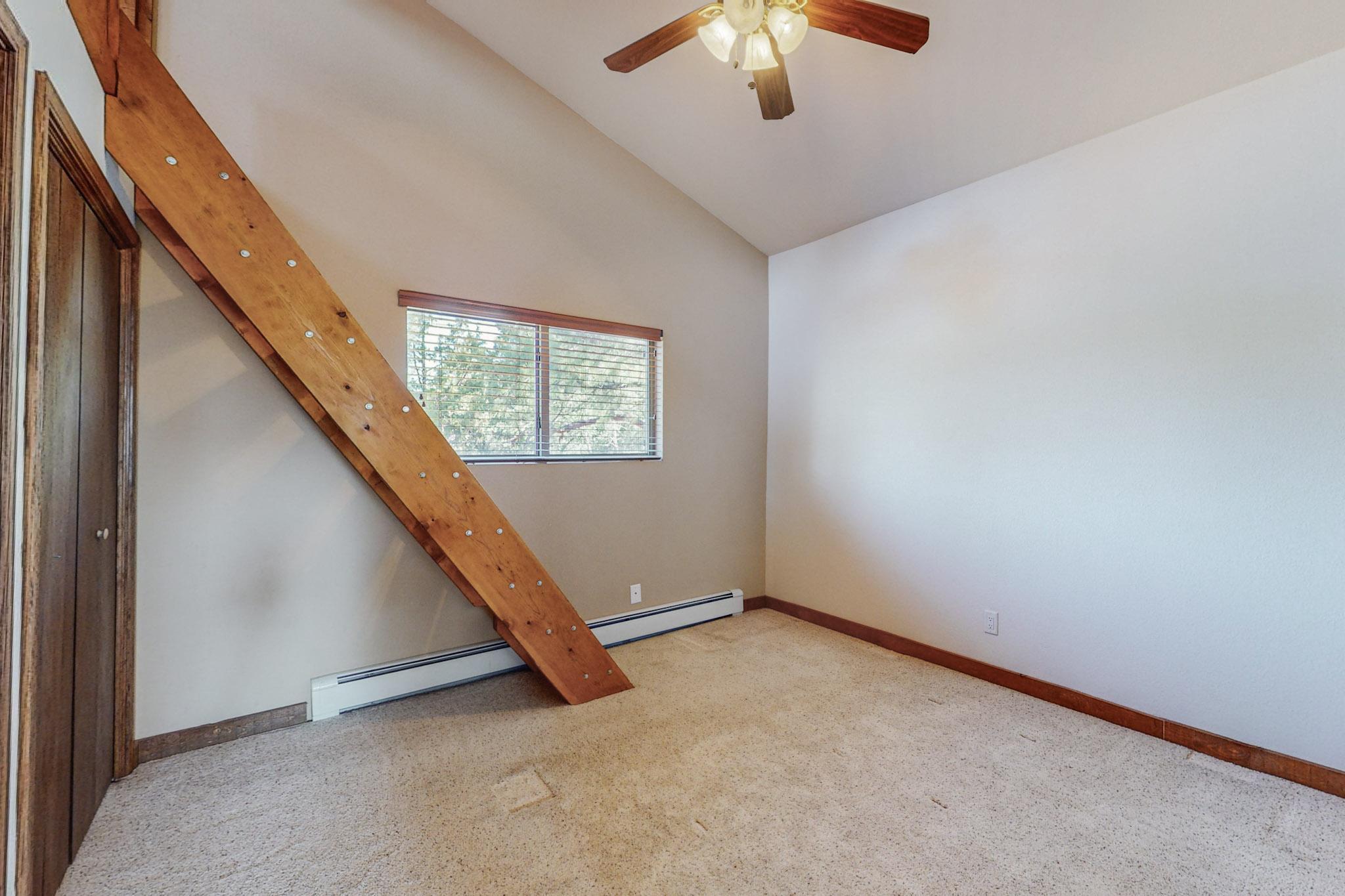 32 Bobolink Lane