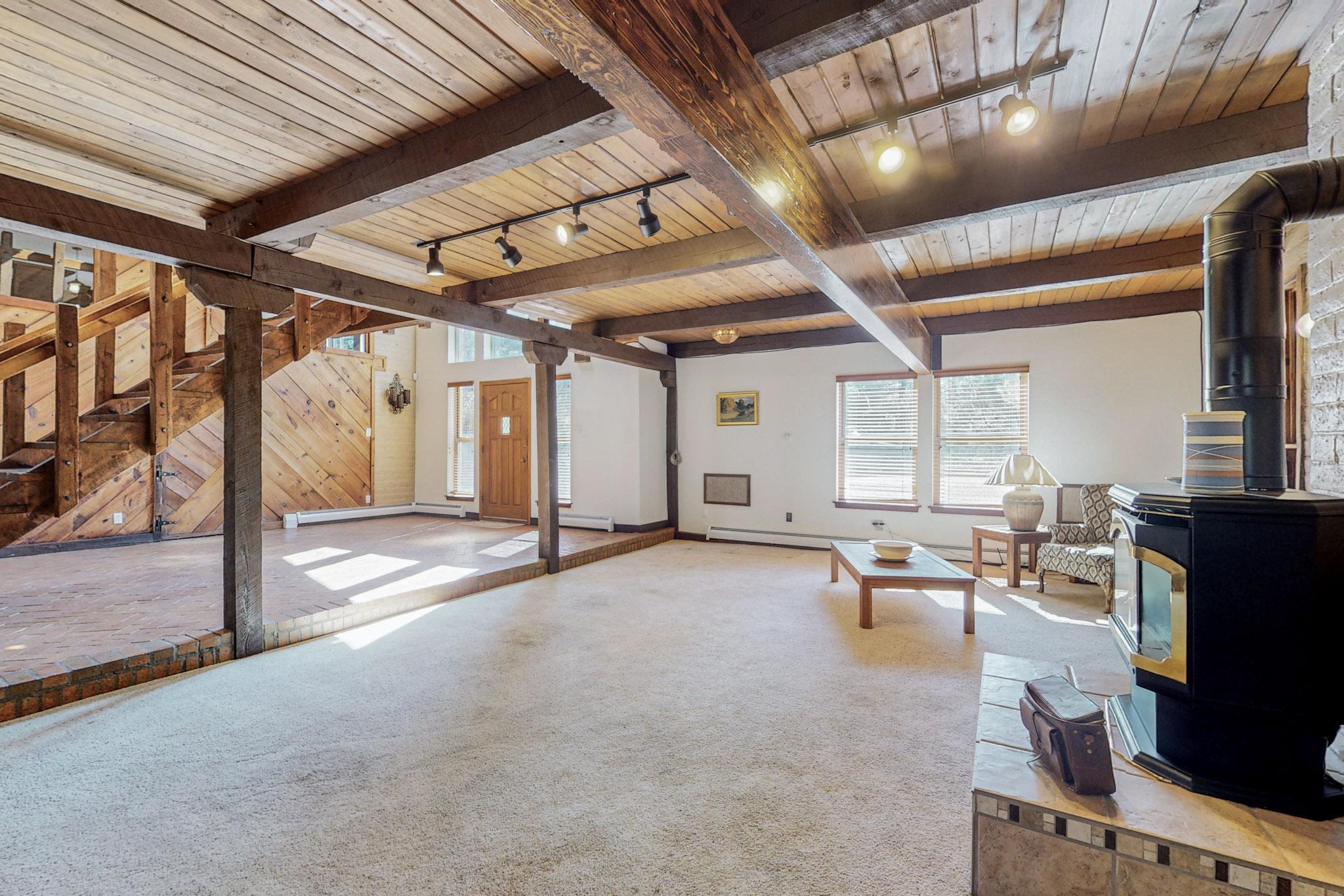 32 Bobolink Lane