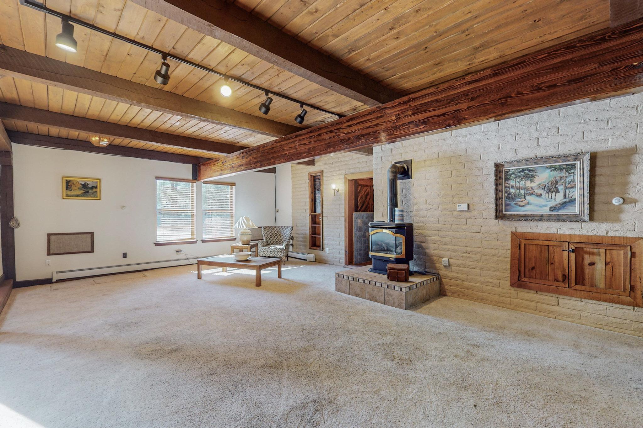 32 Bobolink Lane