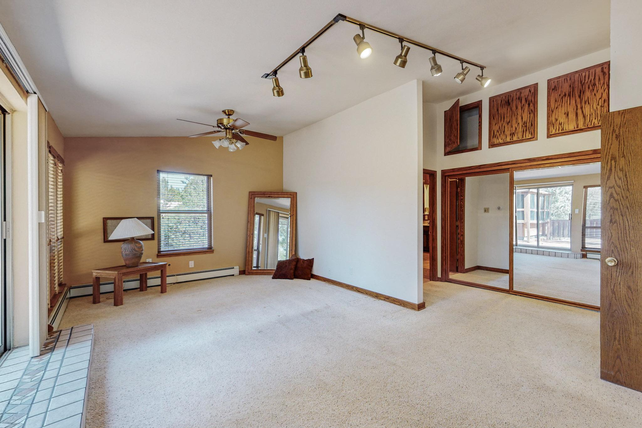 32 Bobolink Lane