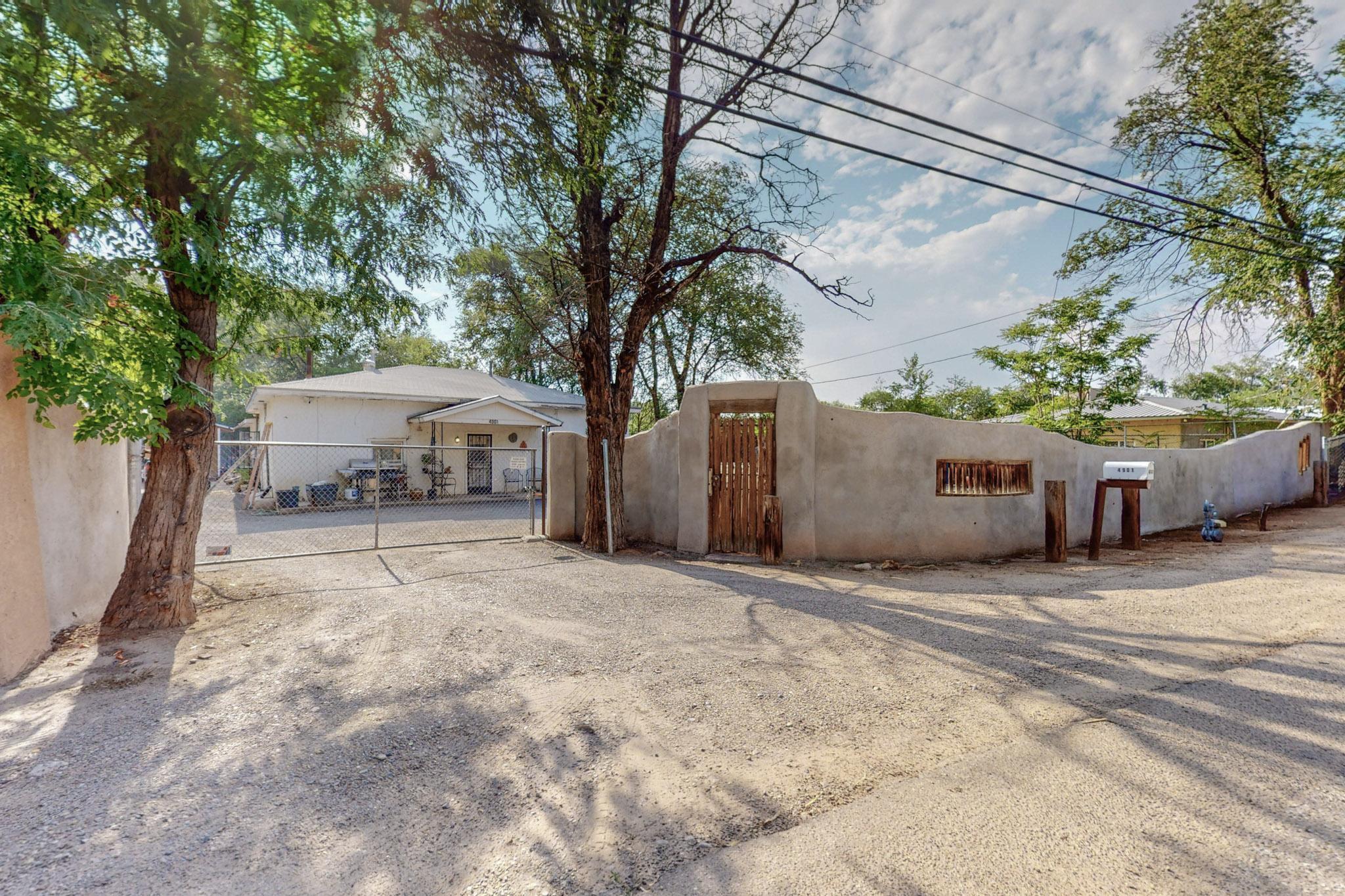 4901 Isleta Boulevard SW