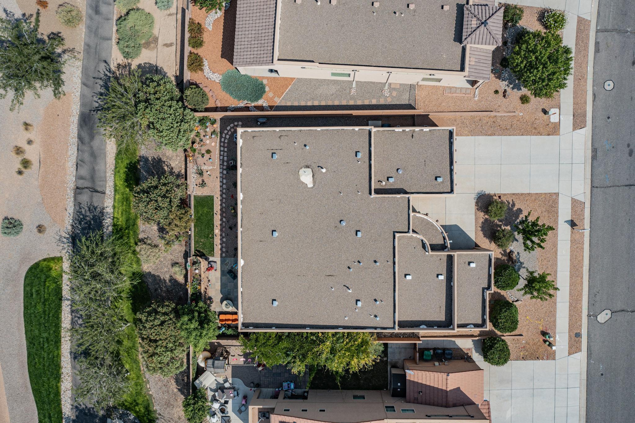 1725 Vista De Colinas Drive SE