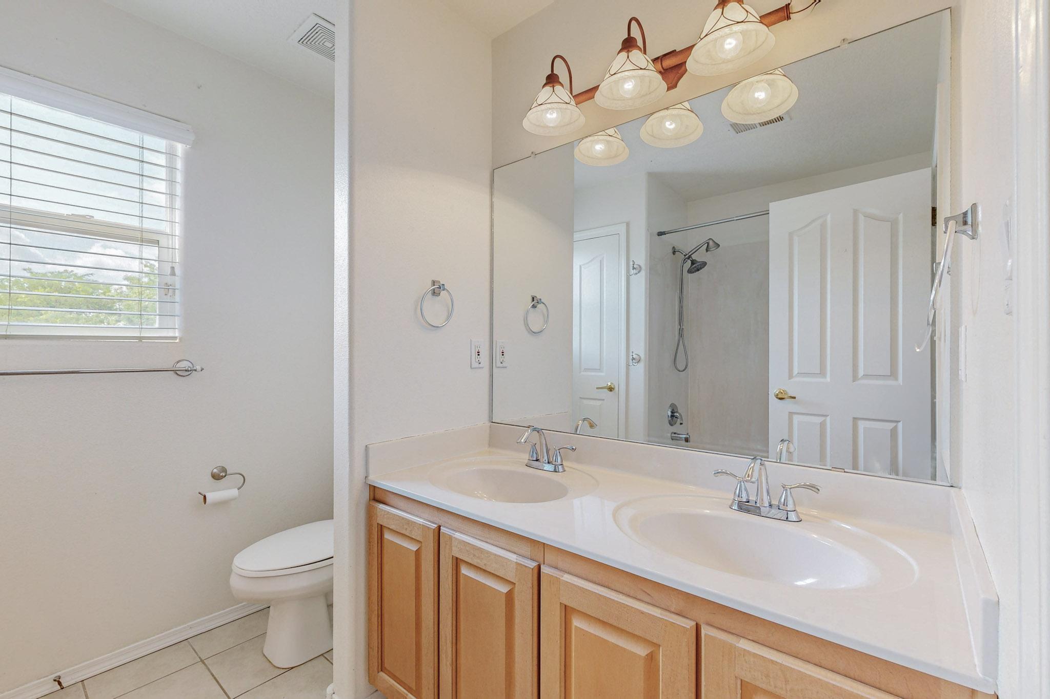 6628 Santo Lina Trail NW