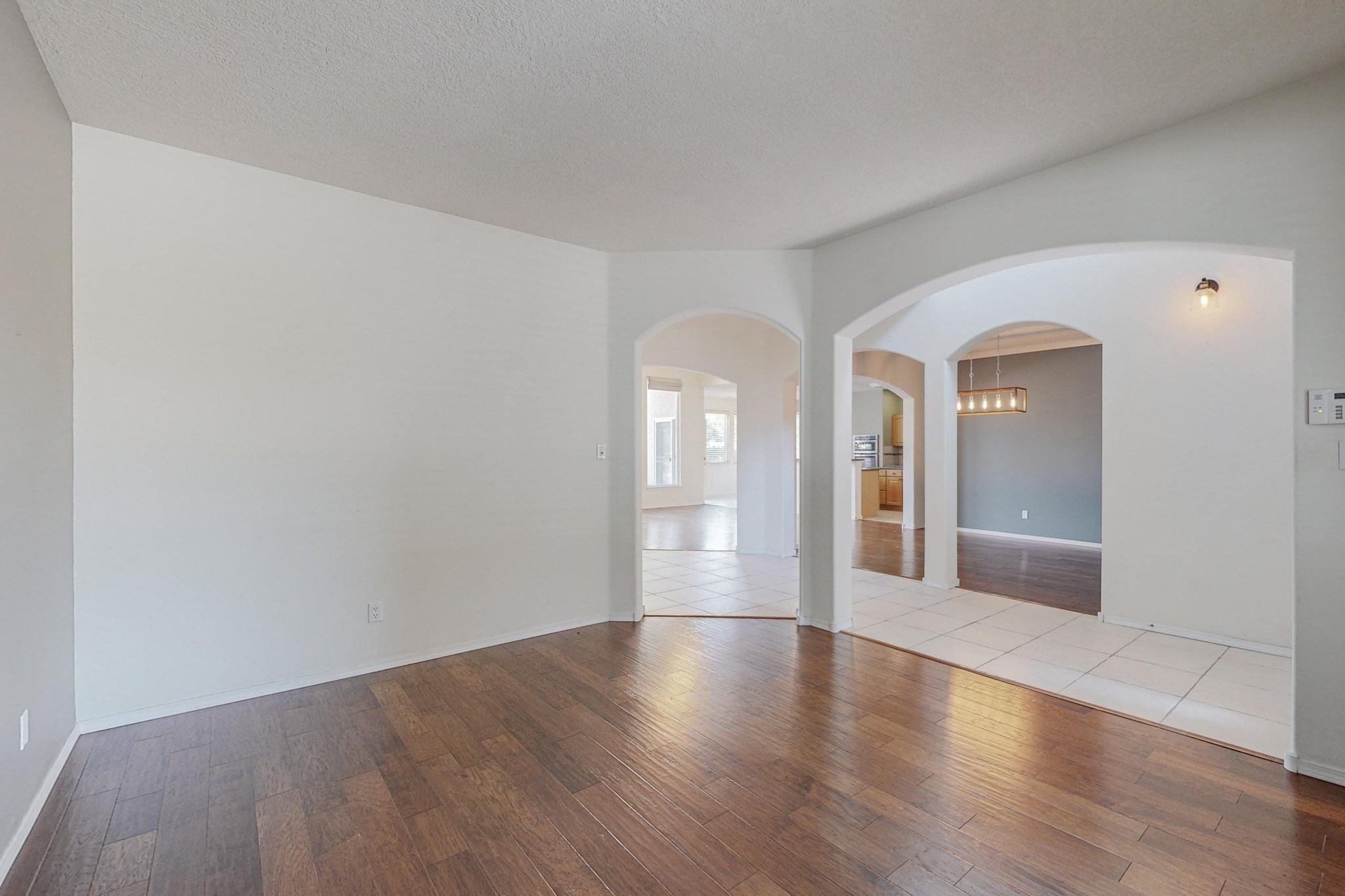 6628 Santo Lina Trail NW
