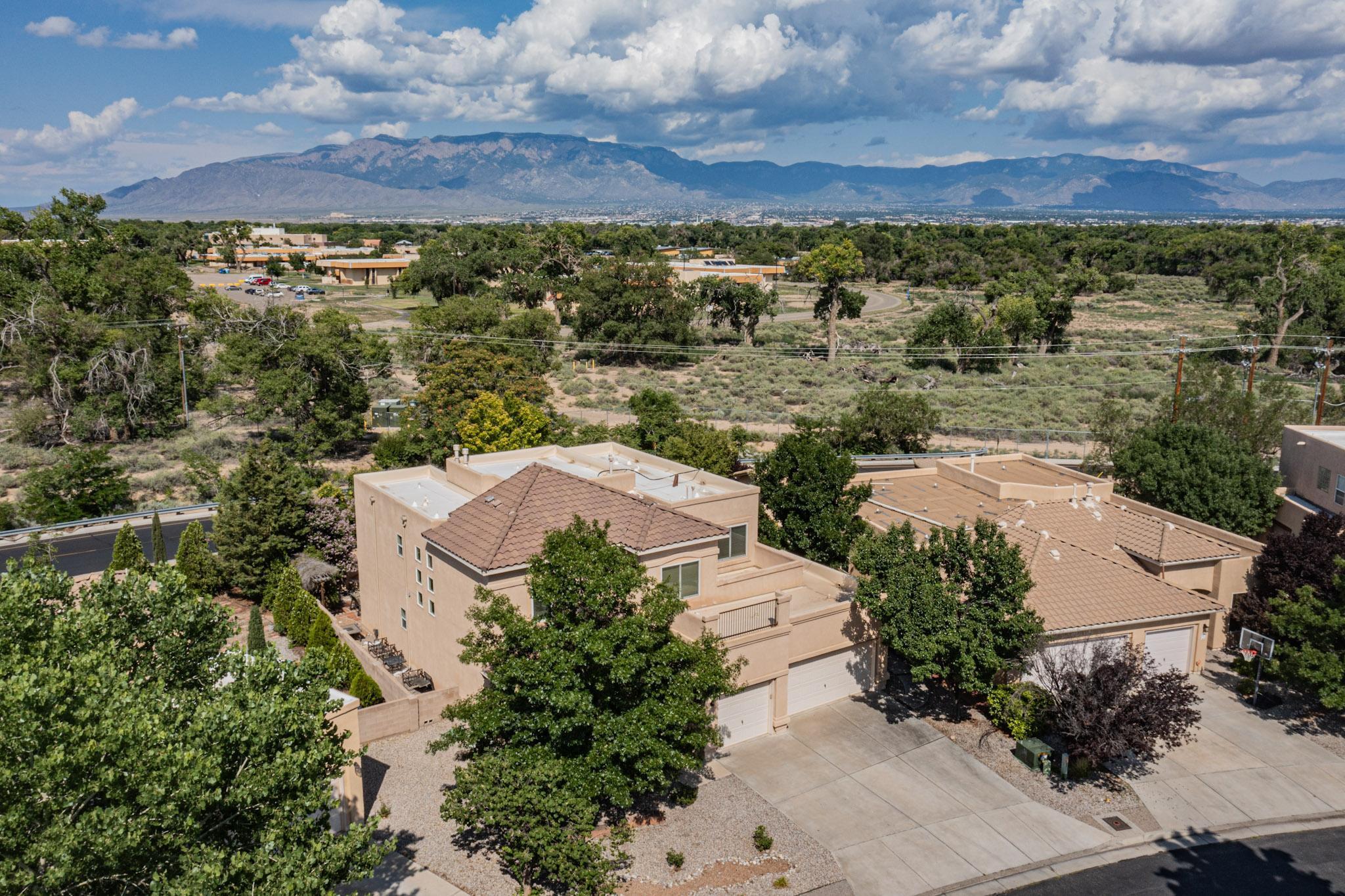 6628 Santo Lina Trail NW