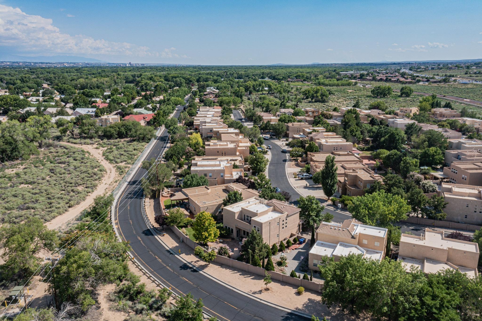 6628 Santo Lina Trail NW