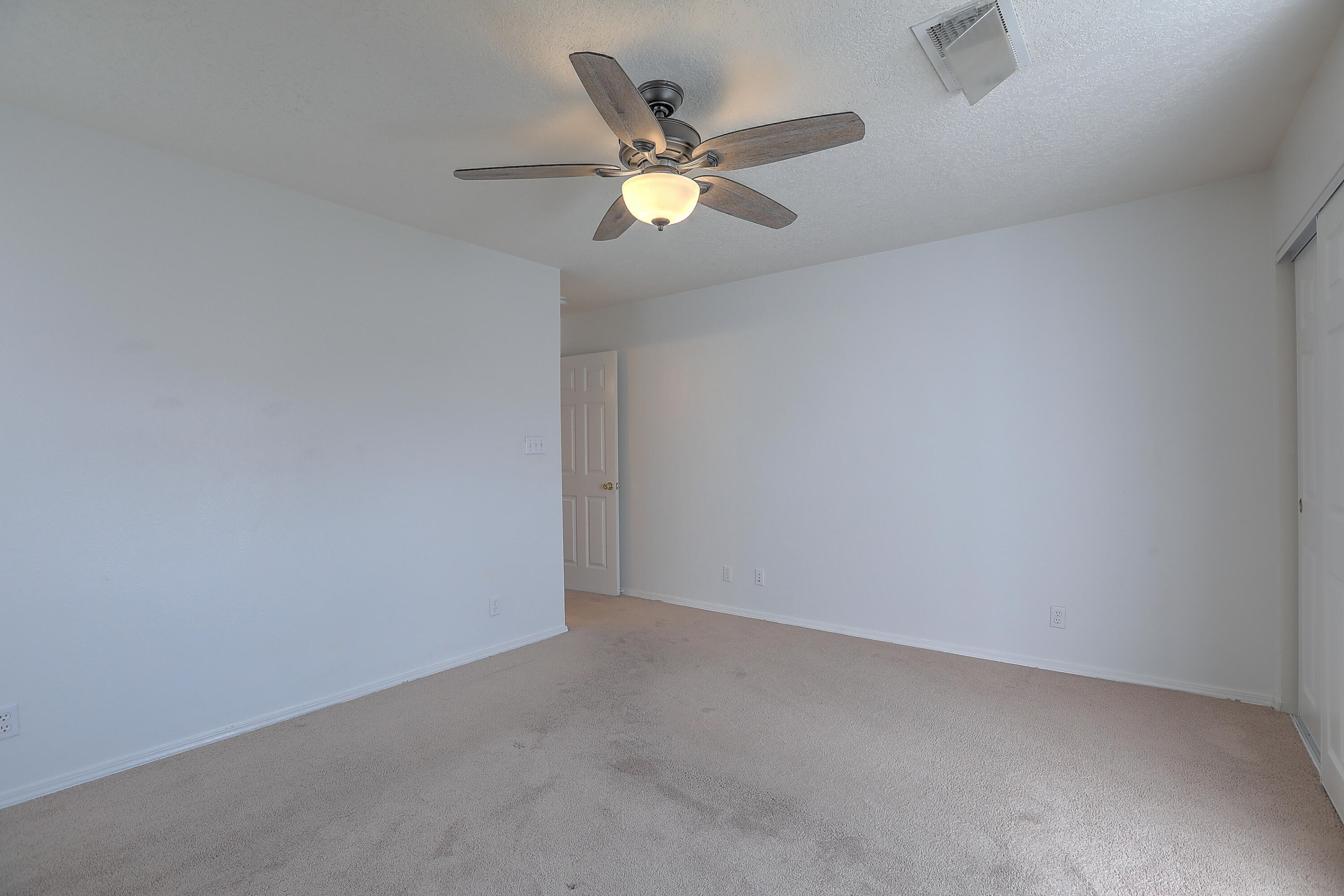 4724 Trenton Hills Drive NE