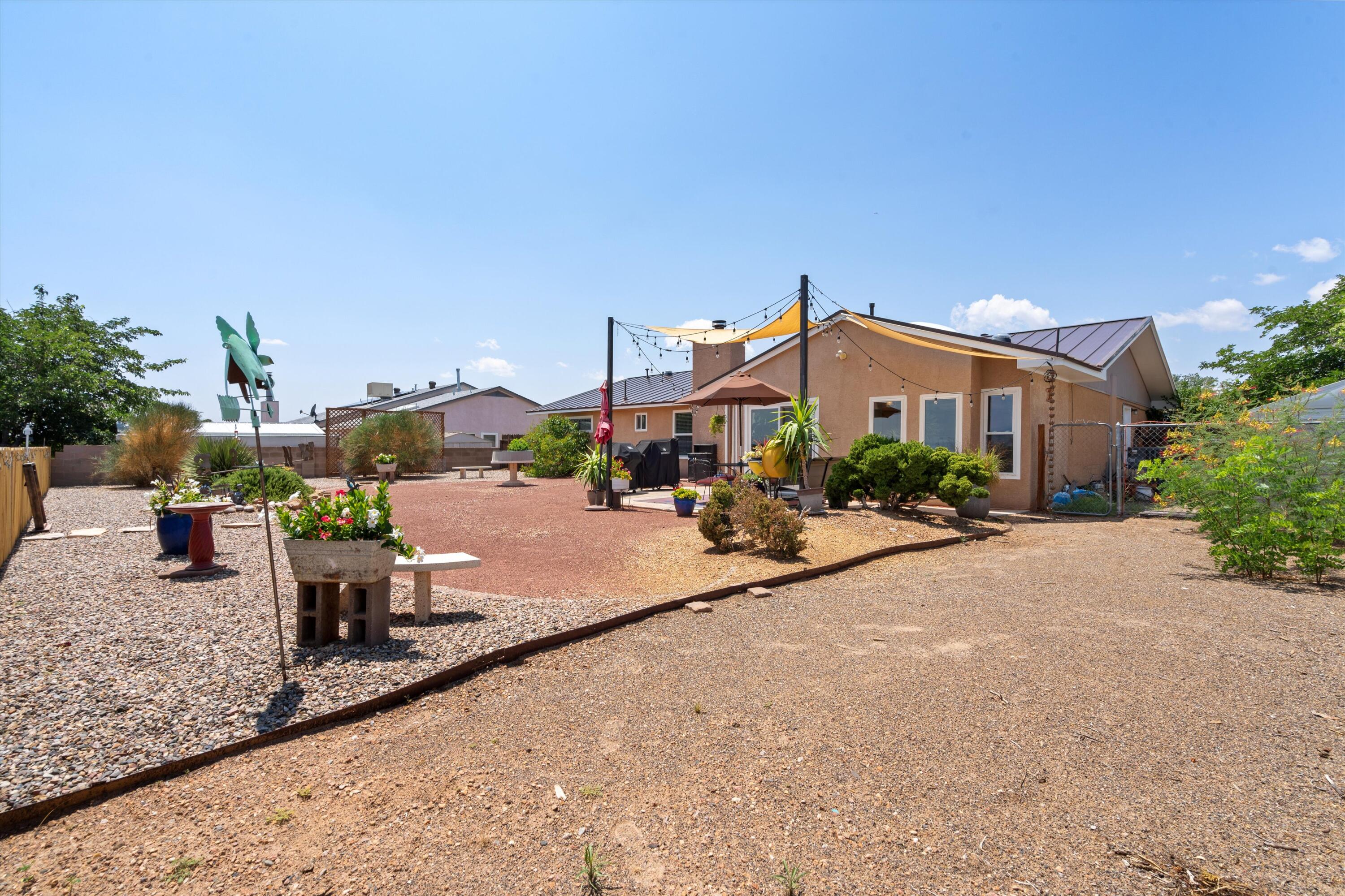 412 Longwood Drive NE