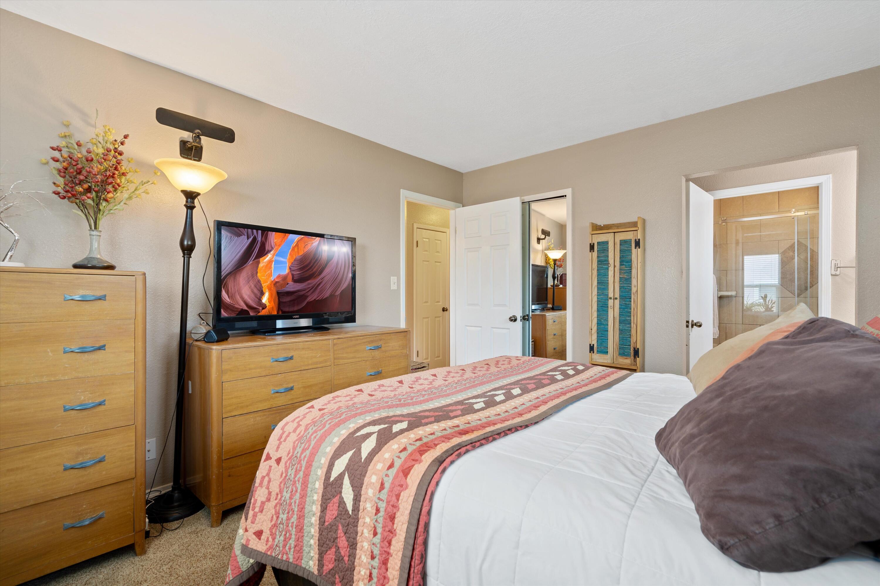 412 Longwood Drive NE